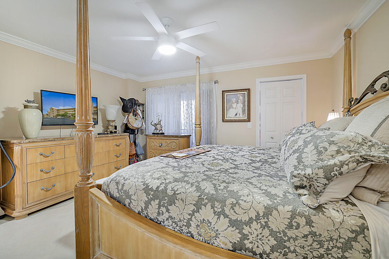 7286 Huntington Lane 204