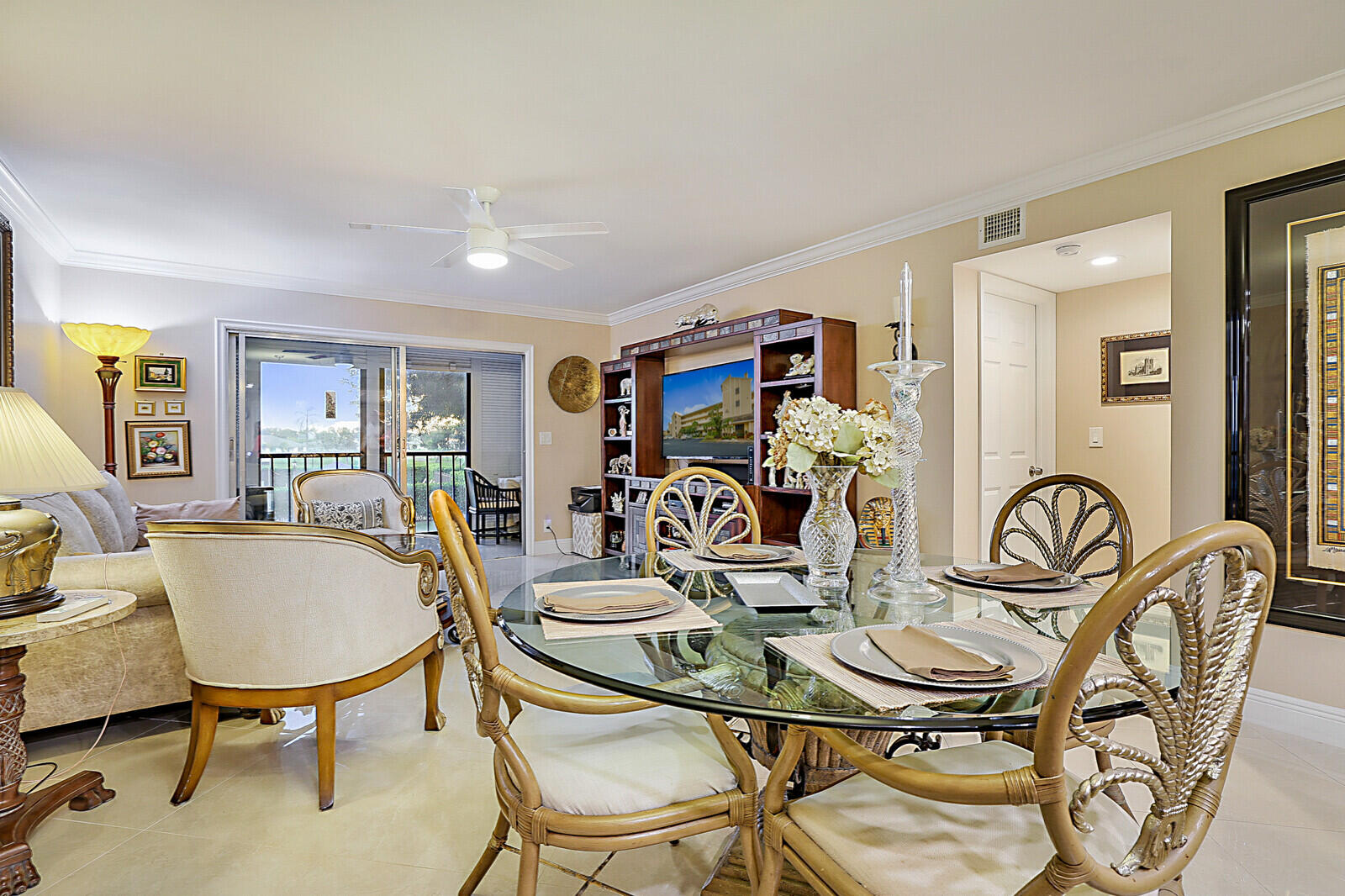 7286 Huntington Lane 204