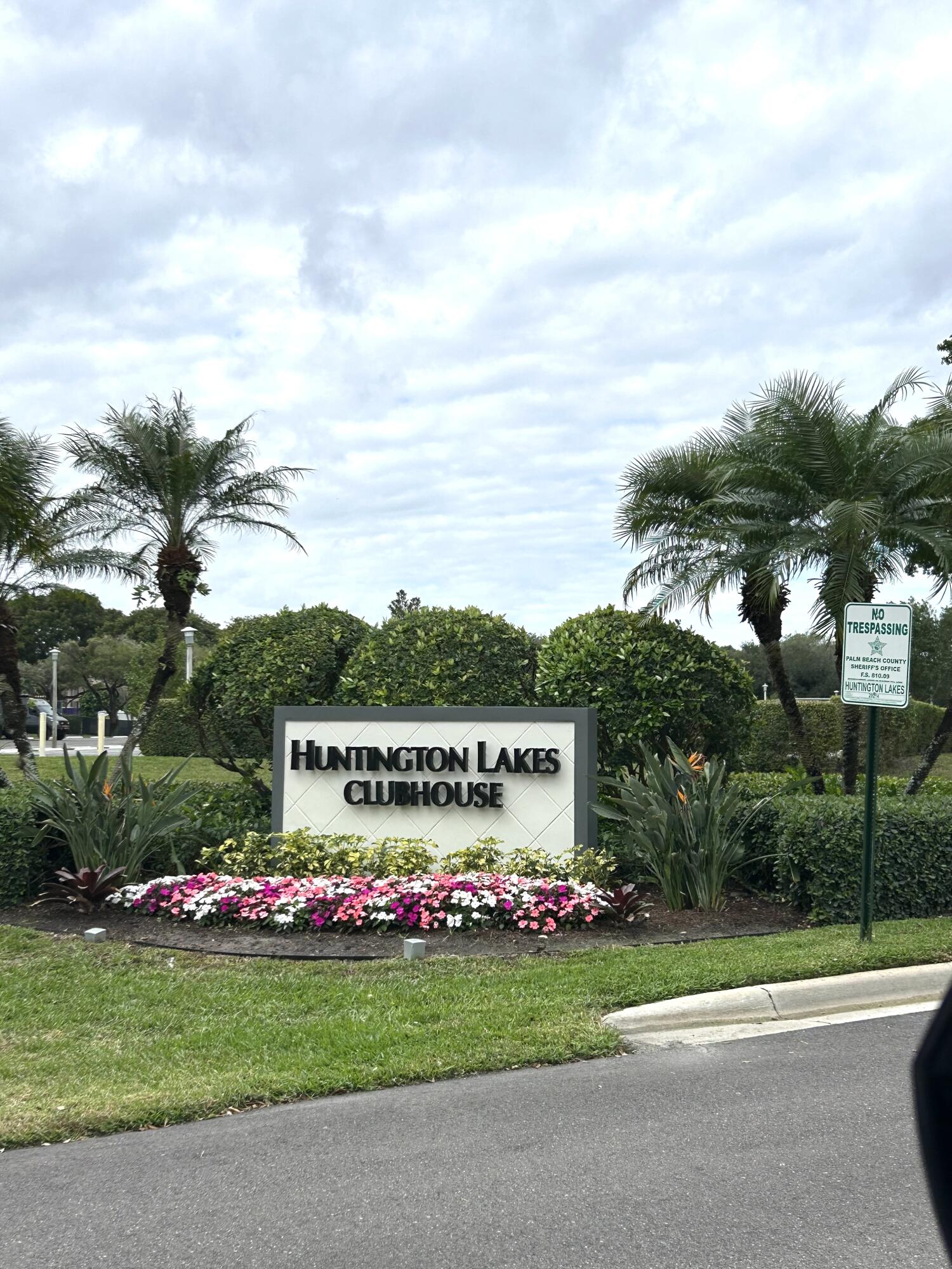 7286 Huntington Lane 204