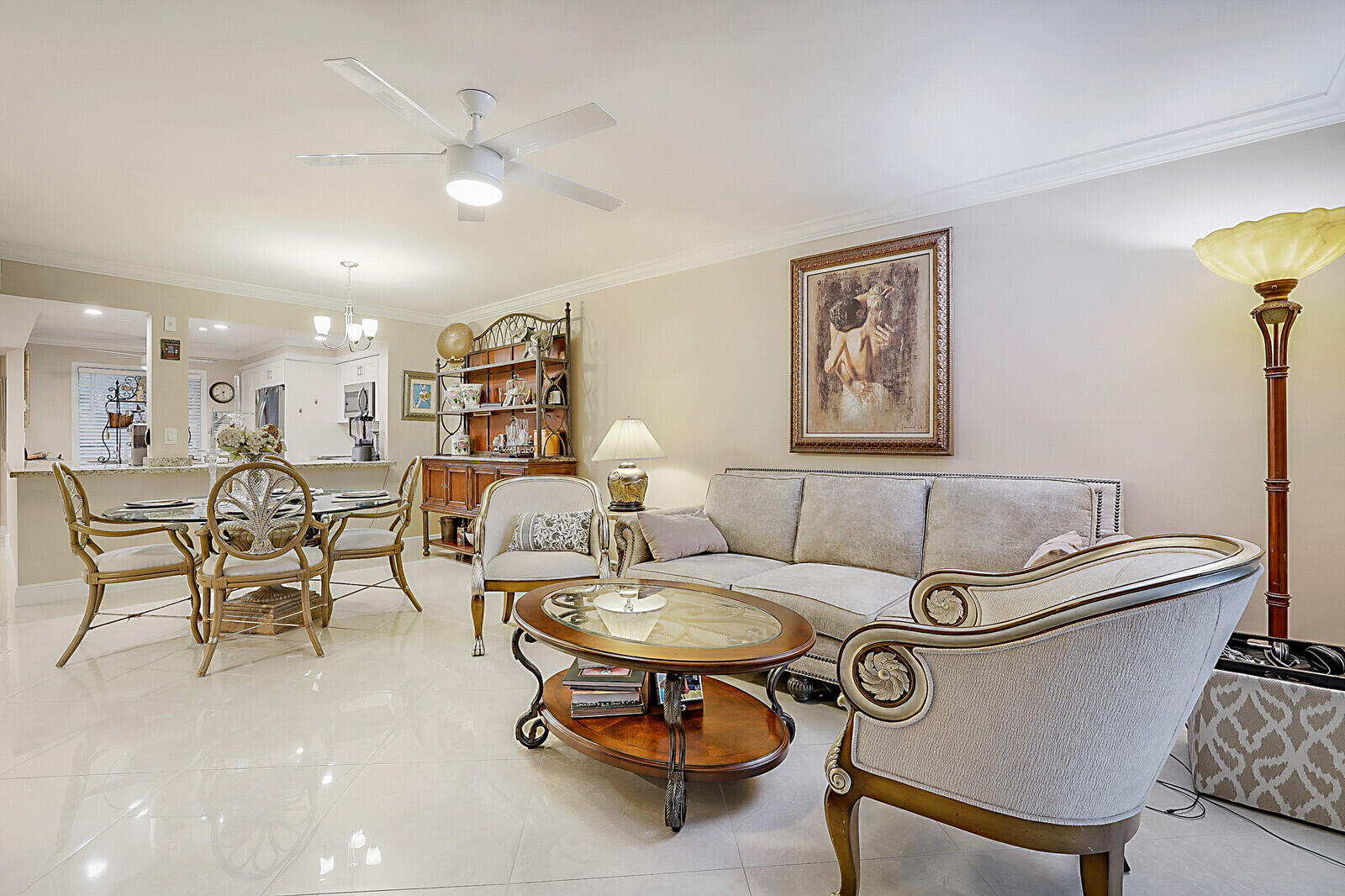 7286 Huntington Lane 204