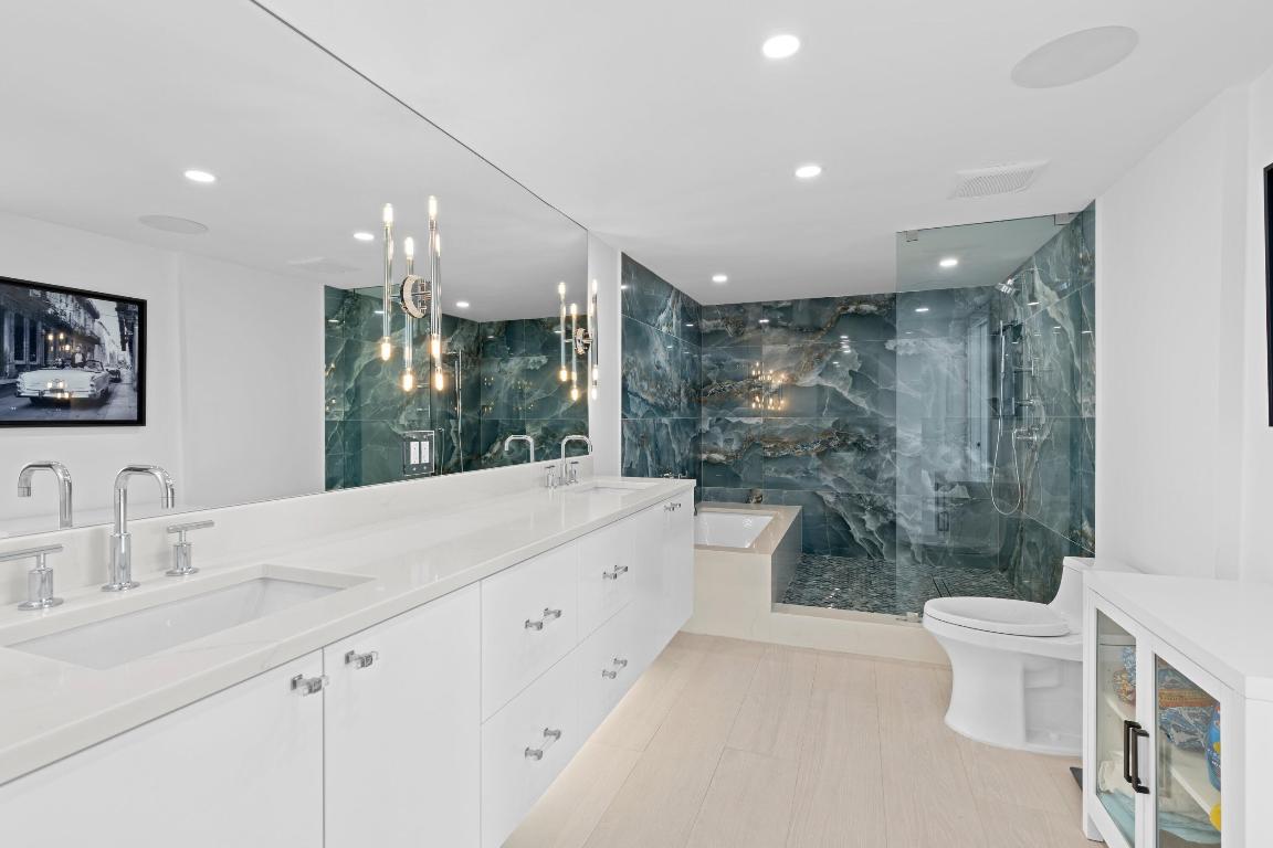 2784 S Ocean Boulevard 201 E