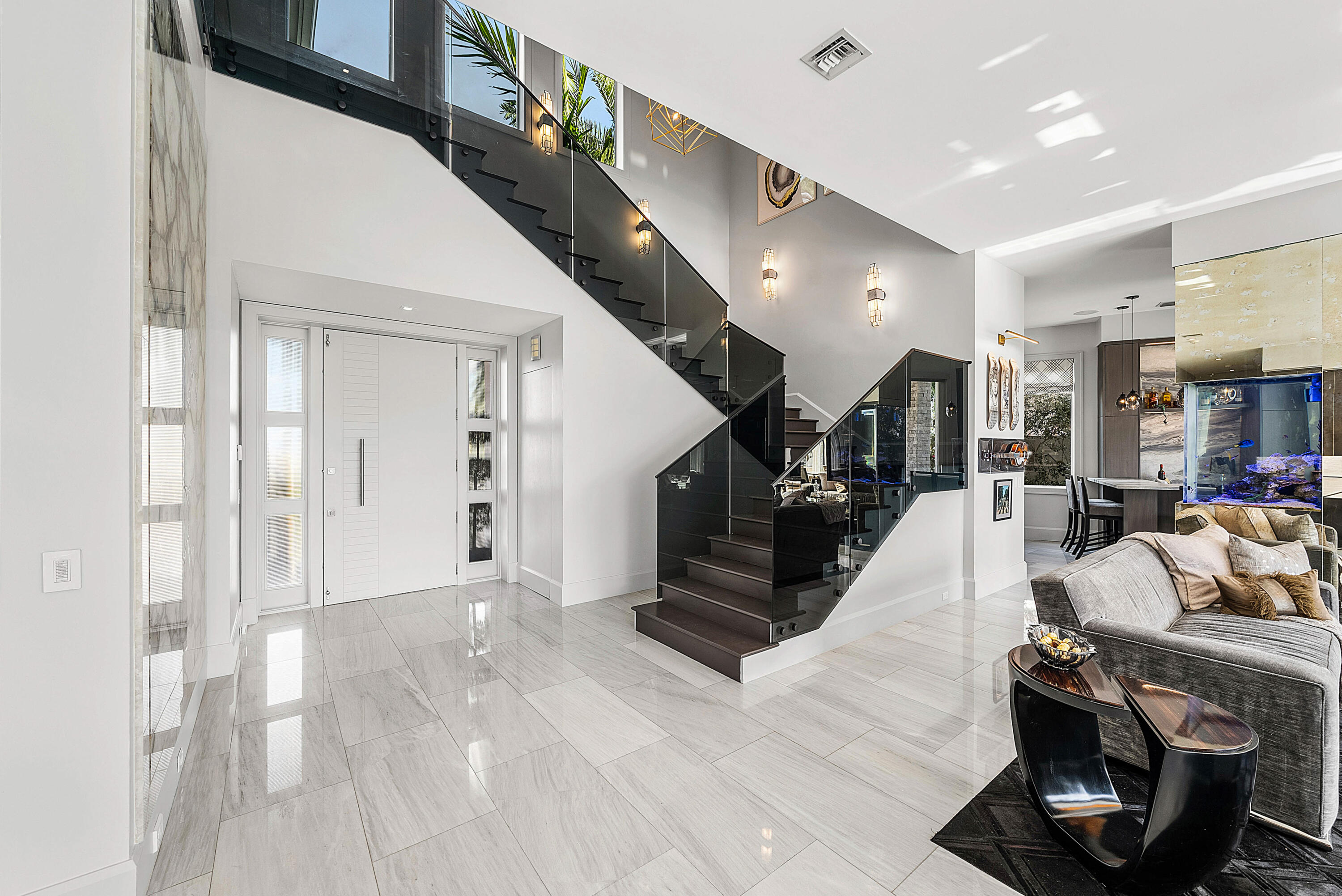 896 NE Mulberry Drive