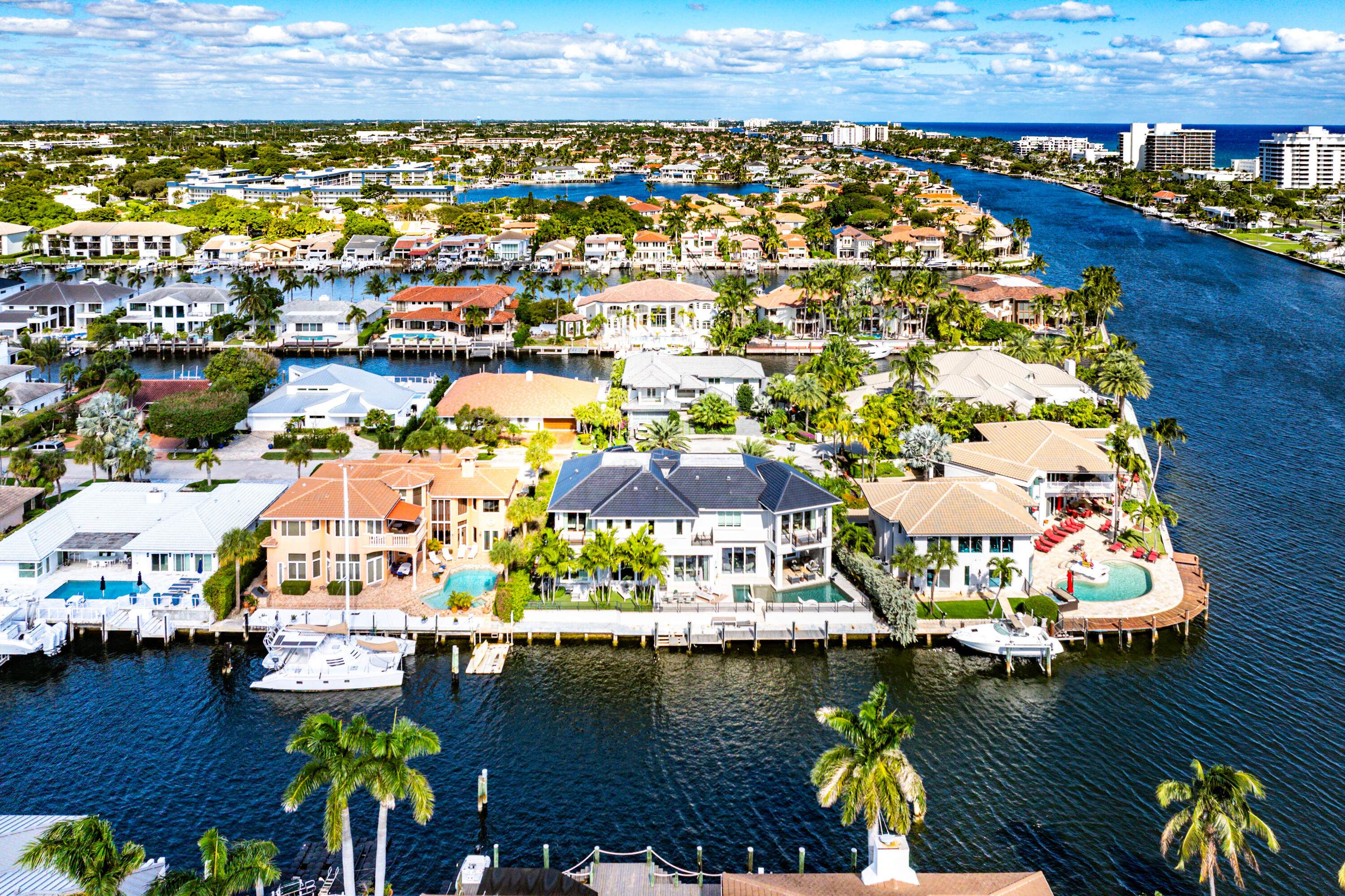 896 NE Mulberry Drive