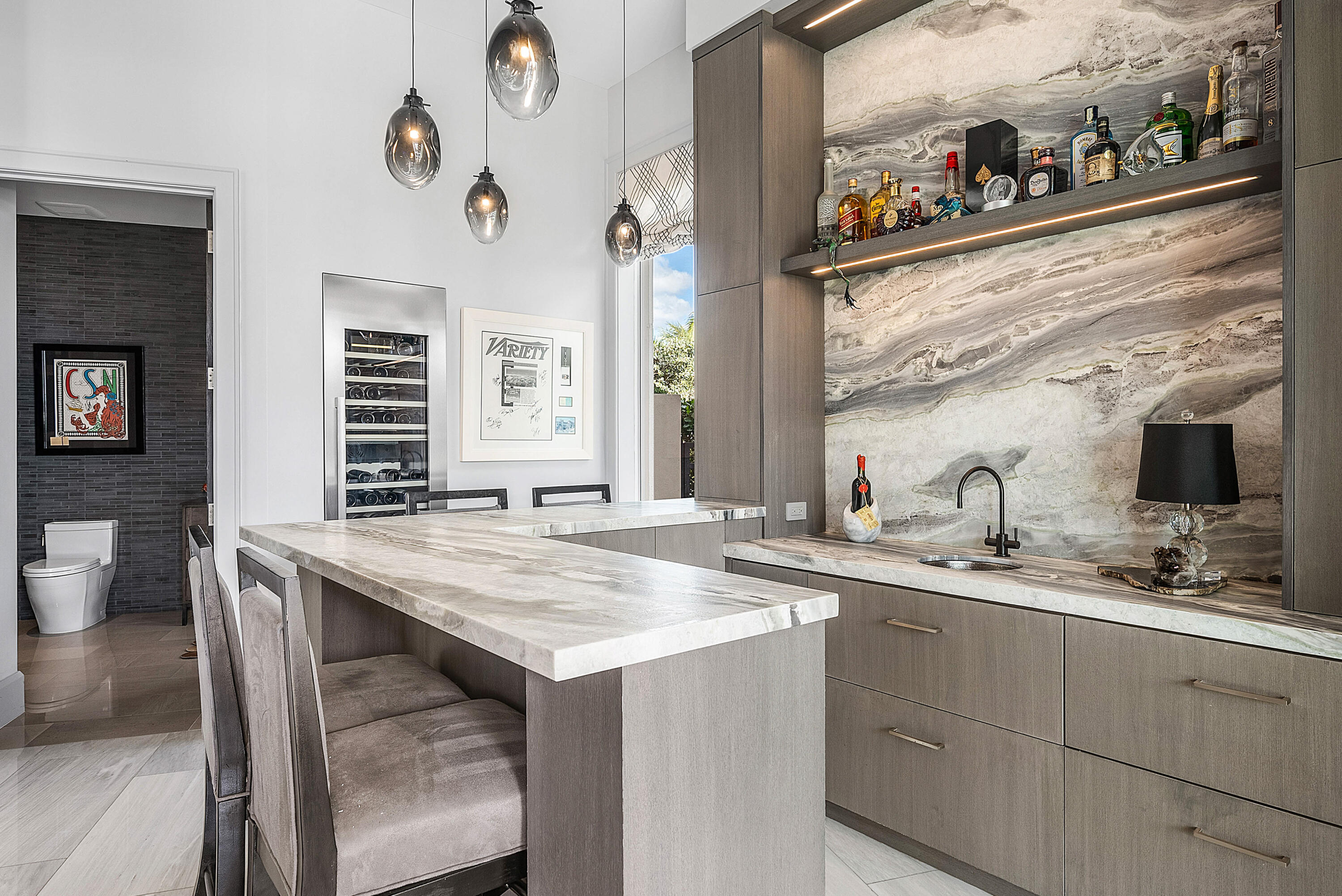 896 NE Mulberry Drive