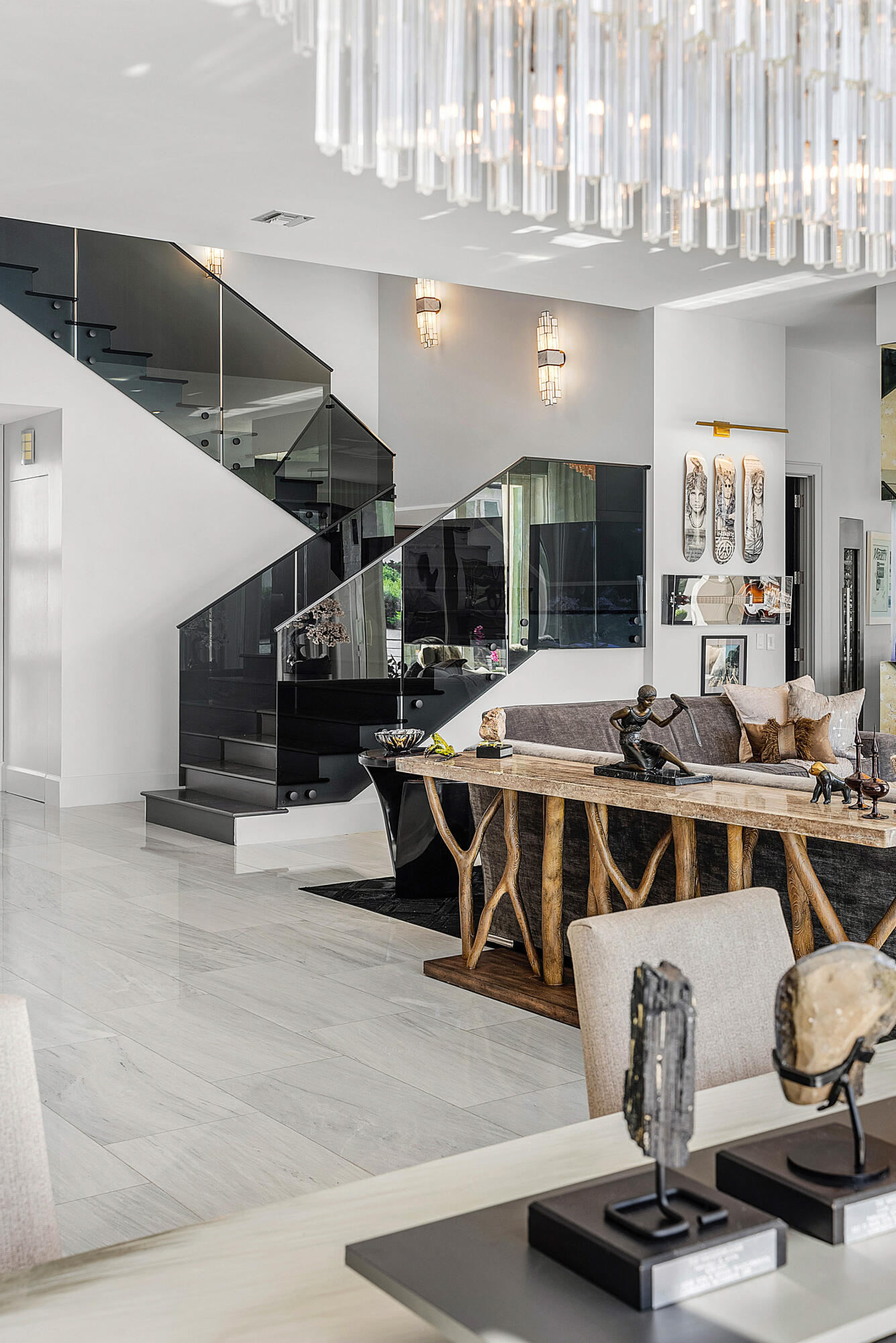 896 NE Mulberry Drive