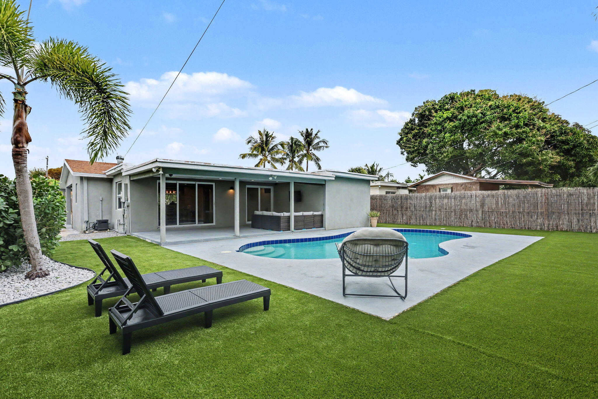124 SW 11th Avenue