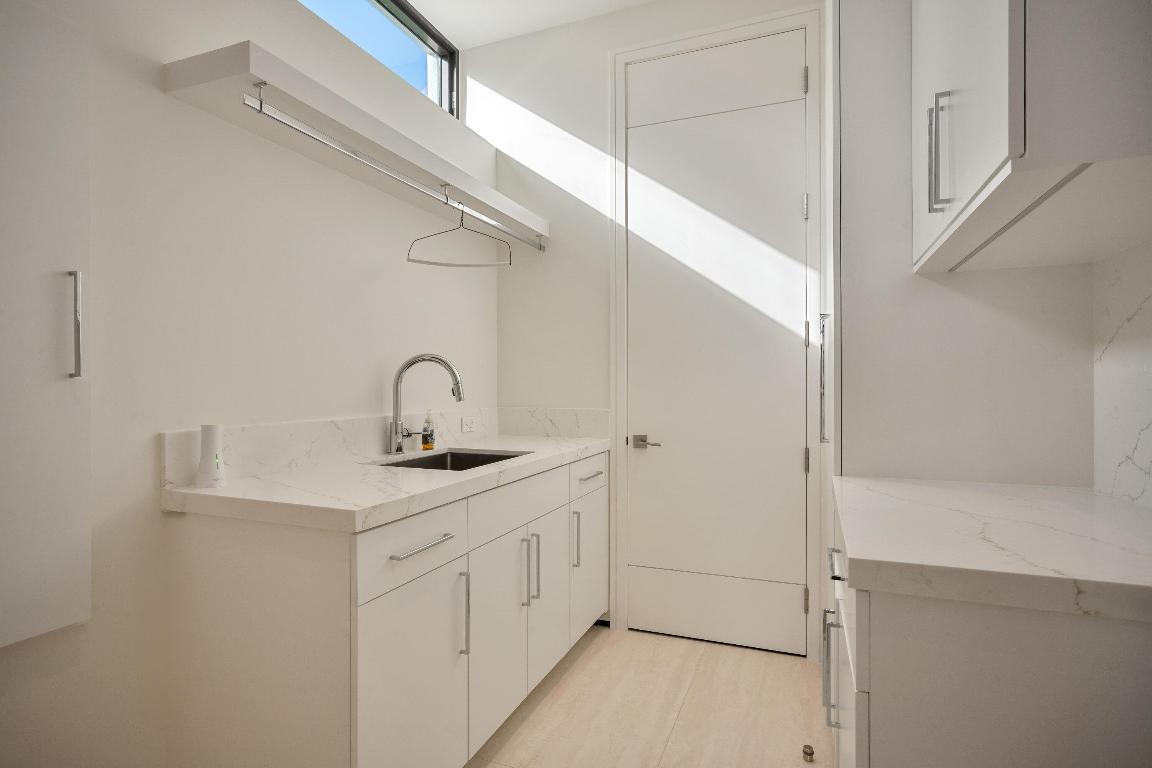 5211 Pennock Point Road