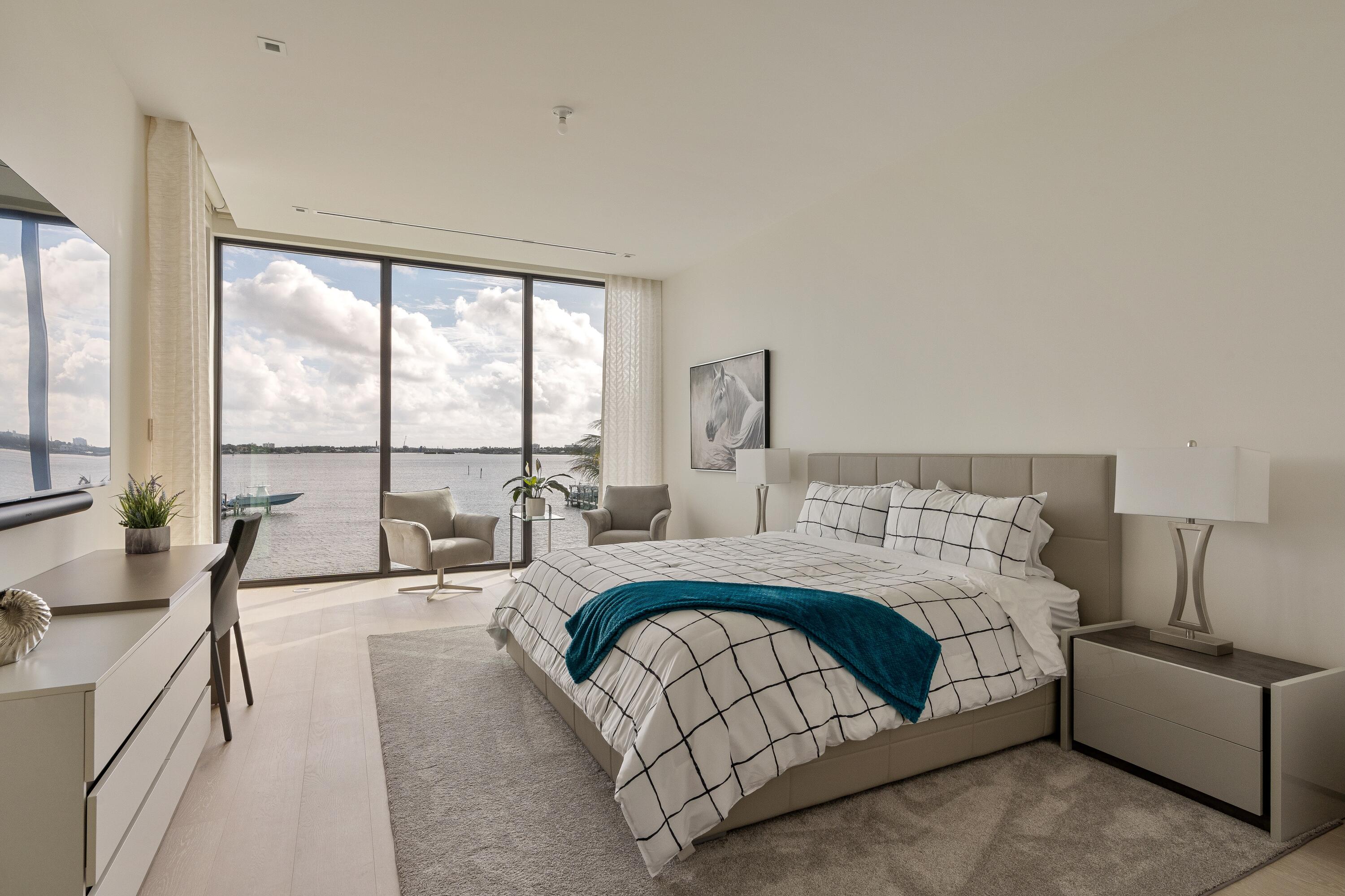 5211 Pennock Point Road