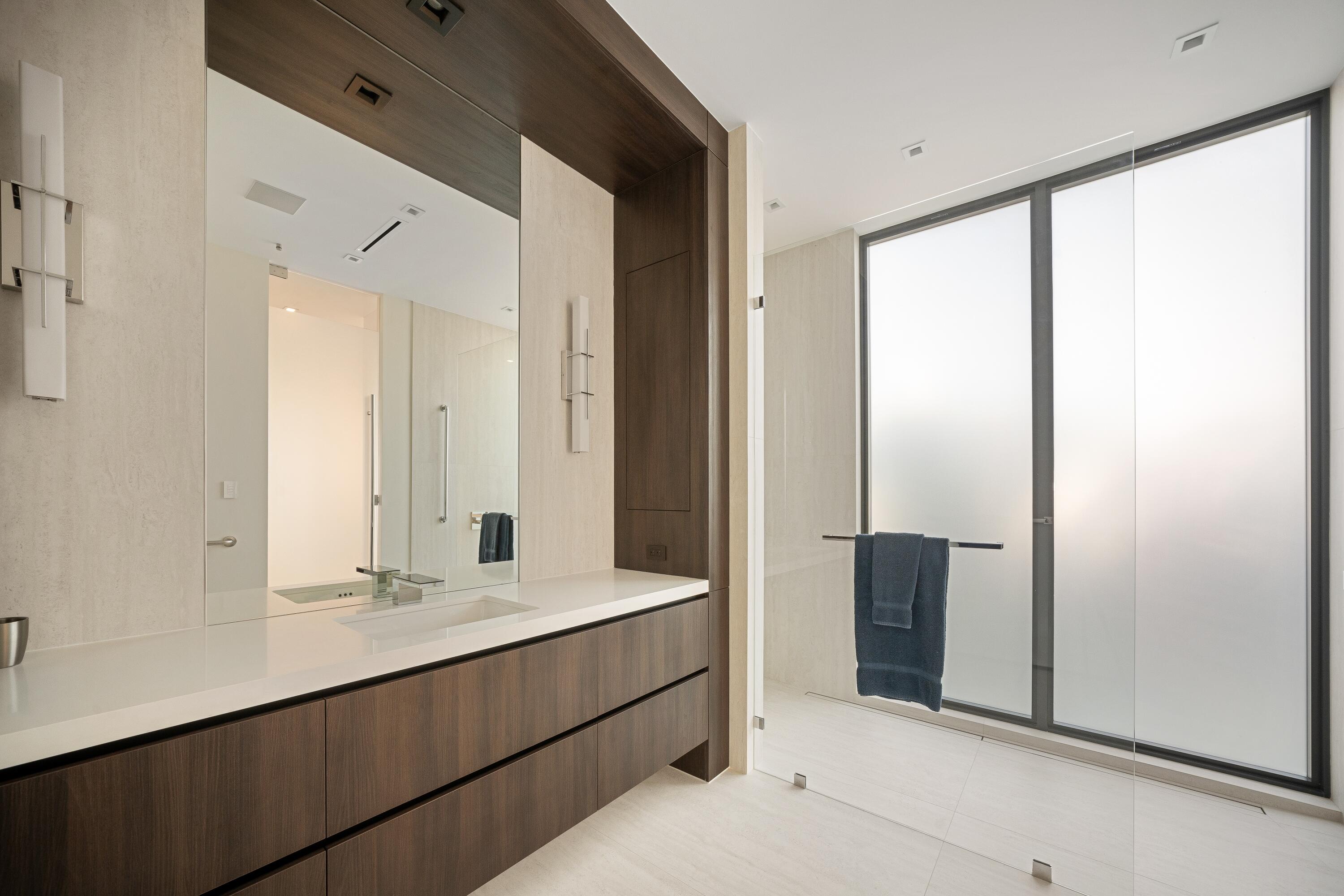 5211 Pennock Point Road