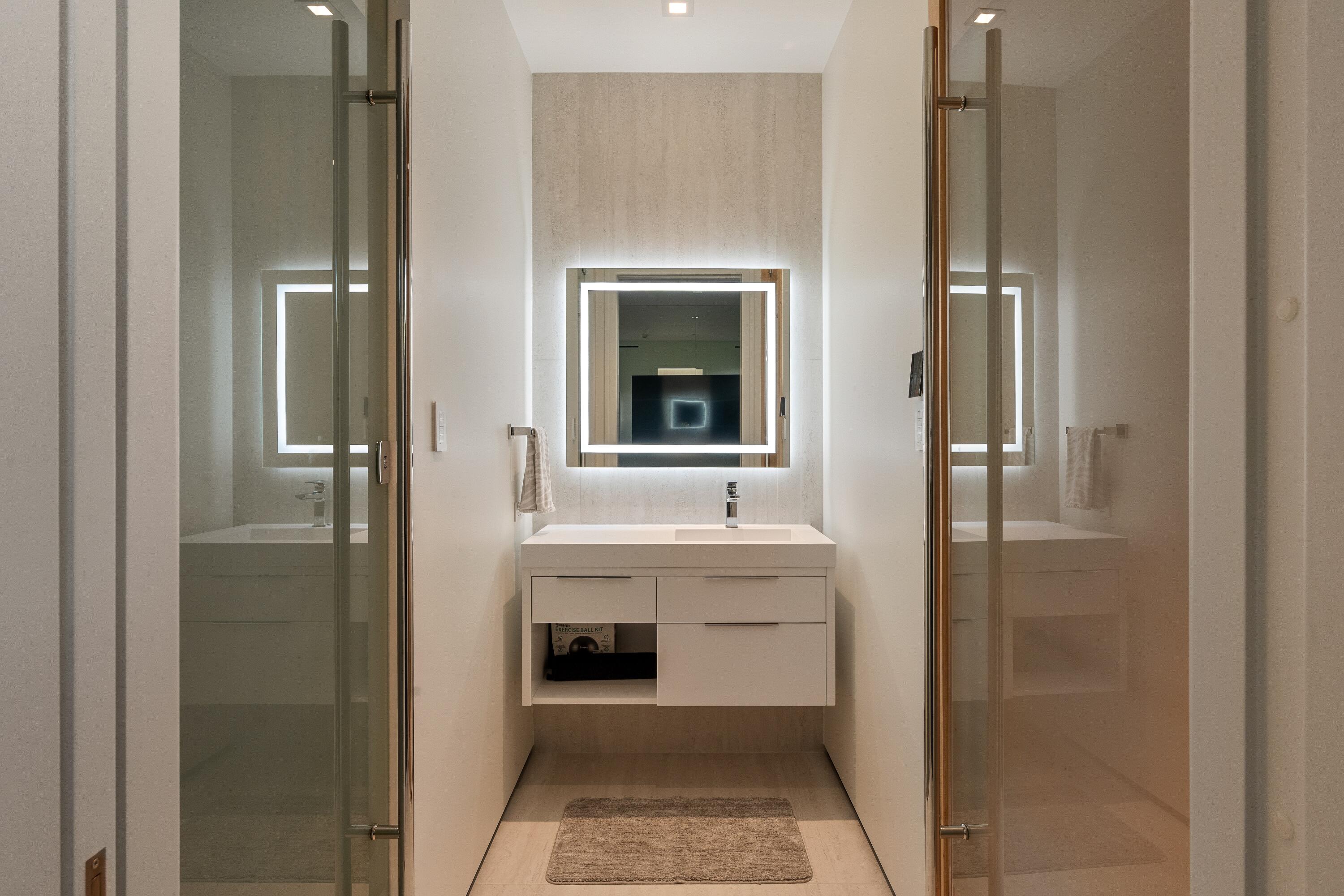 5211 Pennock Point Road