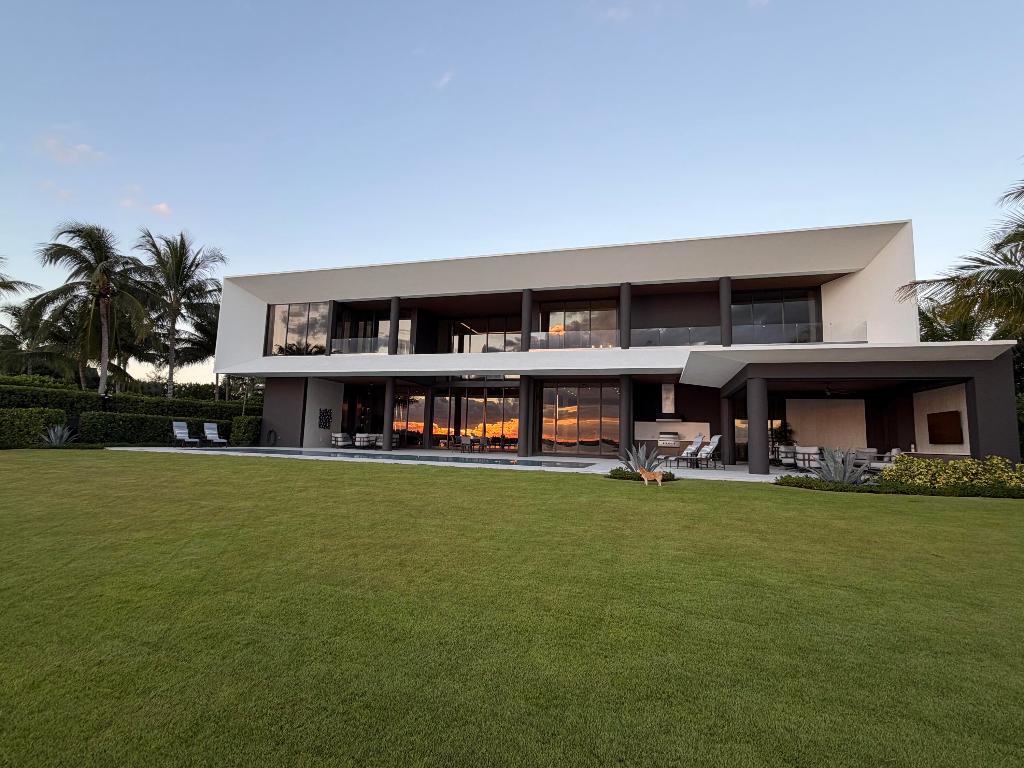 5211 Pennock Point Road