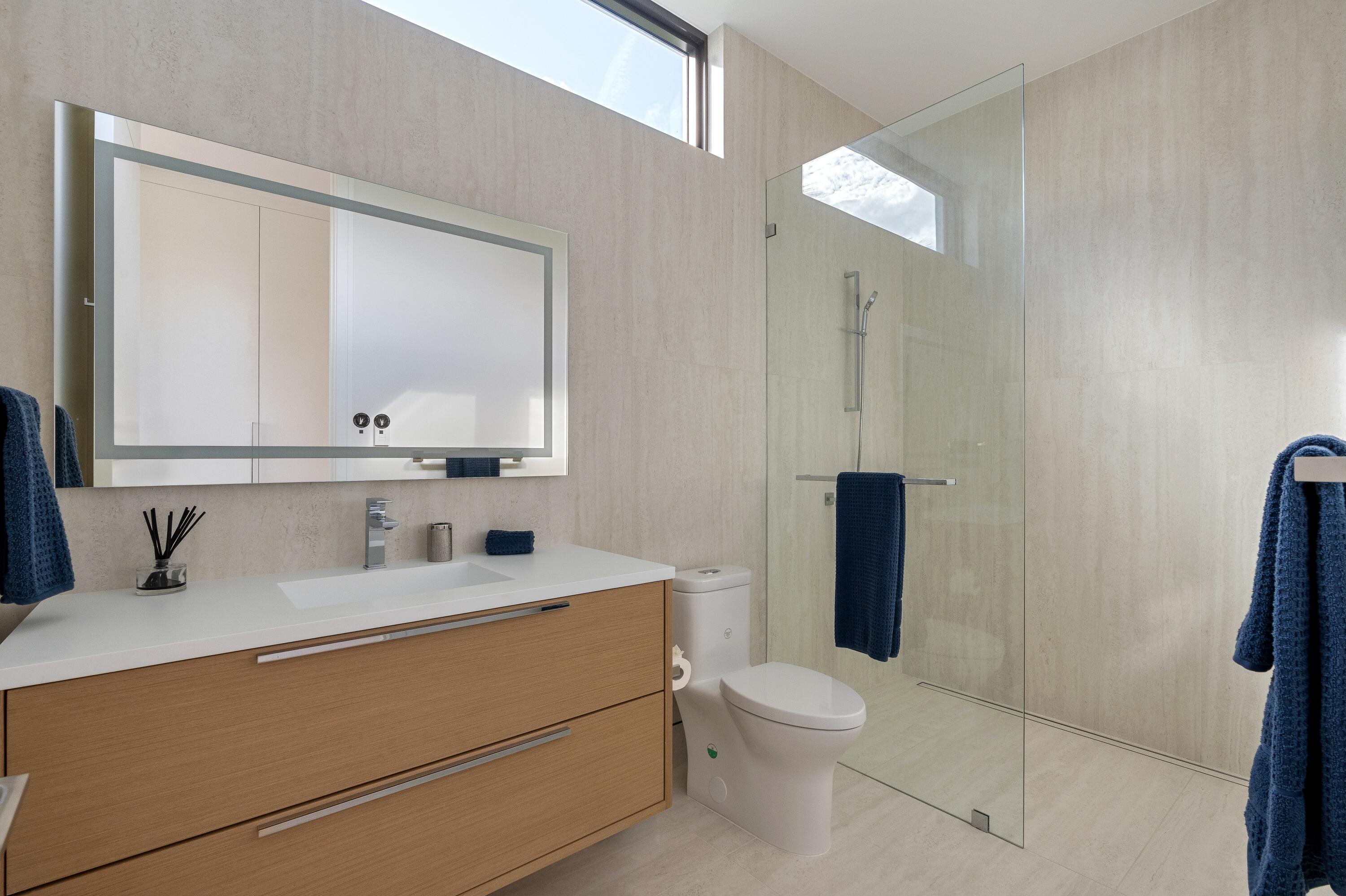 5211 Pennock Point Road