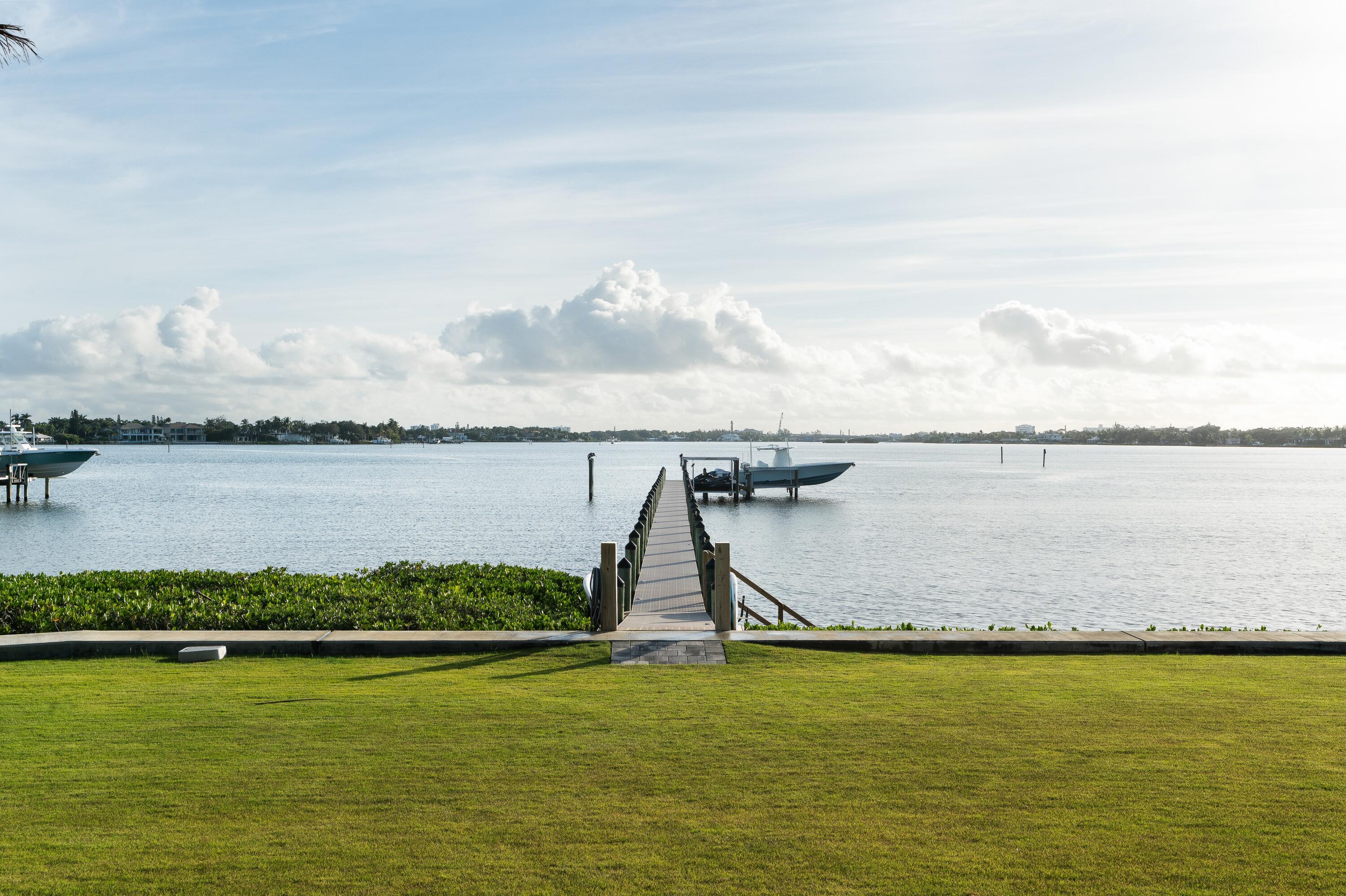 5211 Pennock Point Road