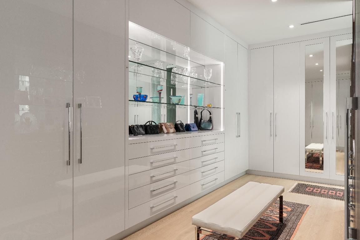 5211 Pennock Point Road