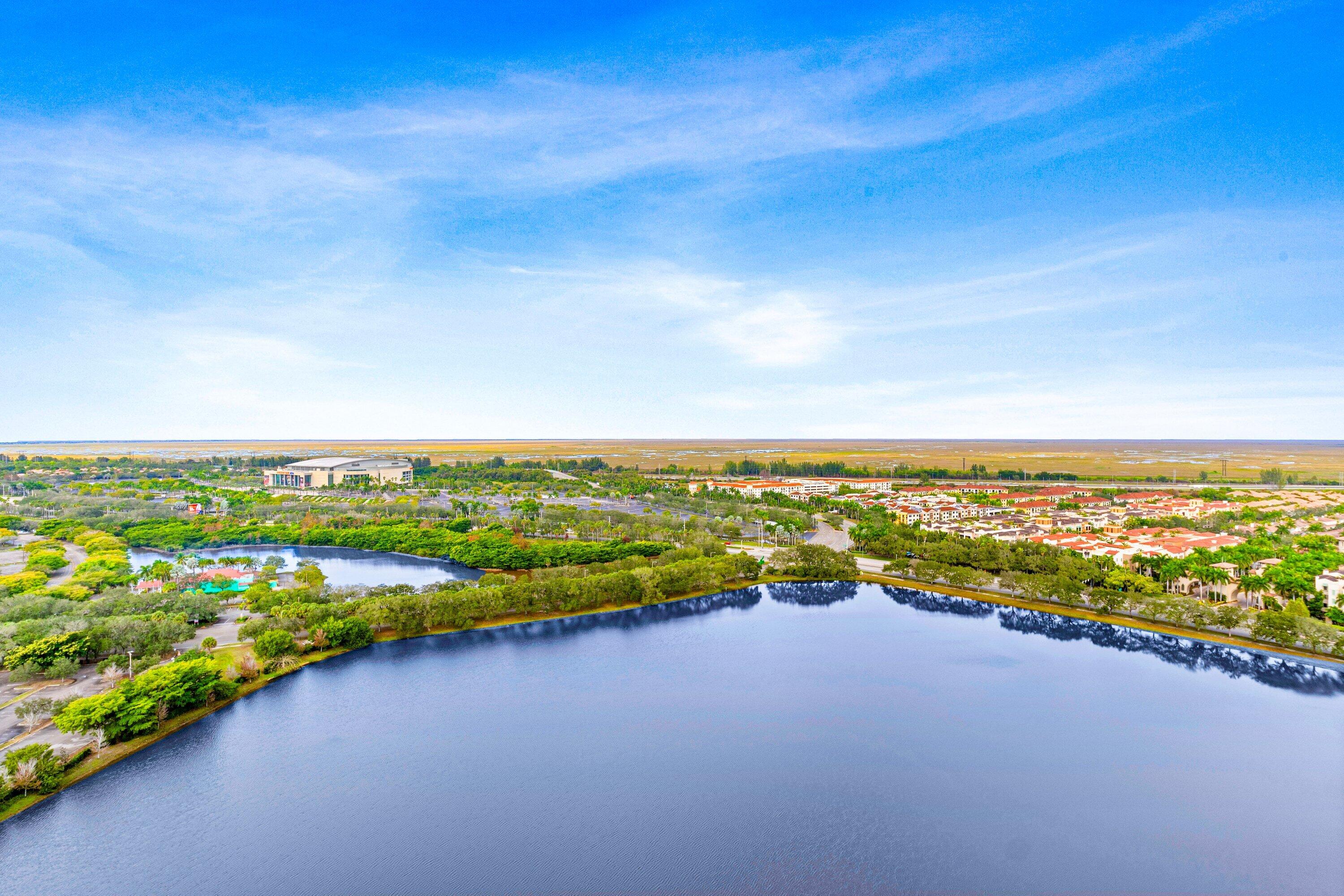 2641 N Flamingo Road 2701n