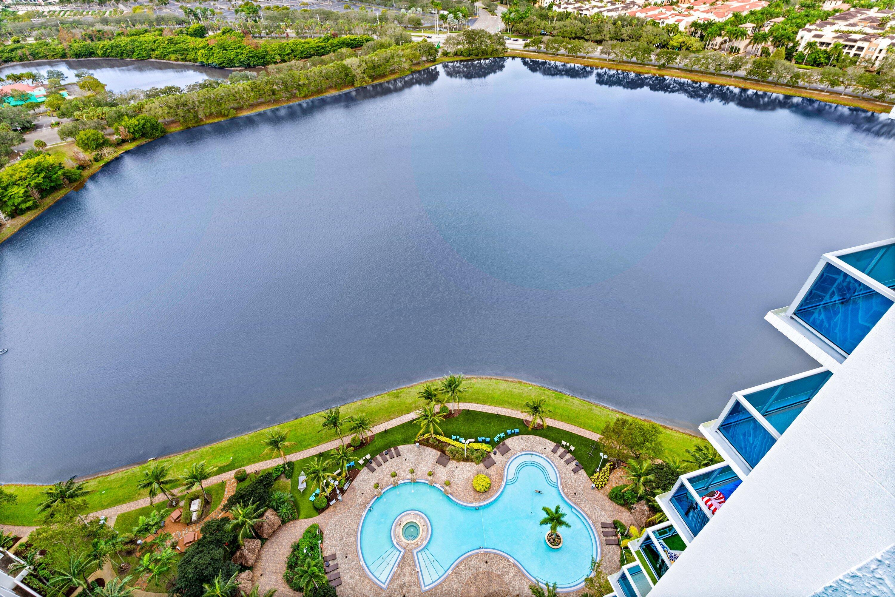 2641 N Flamingo Road 2701n