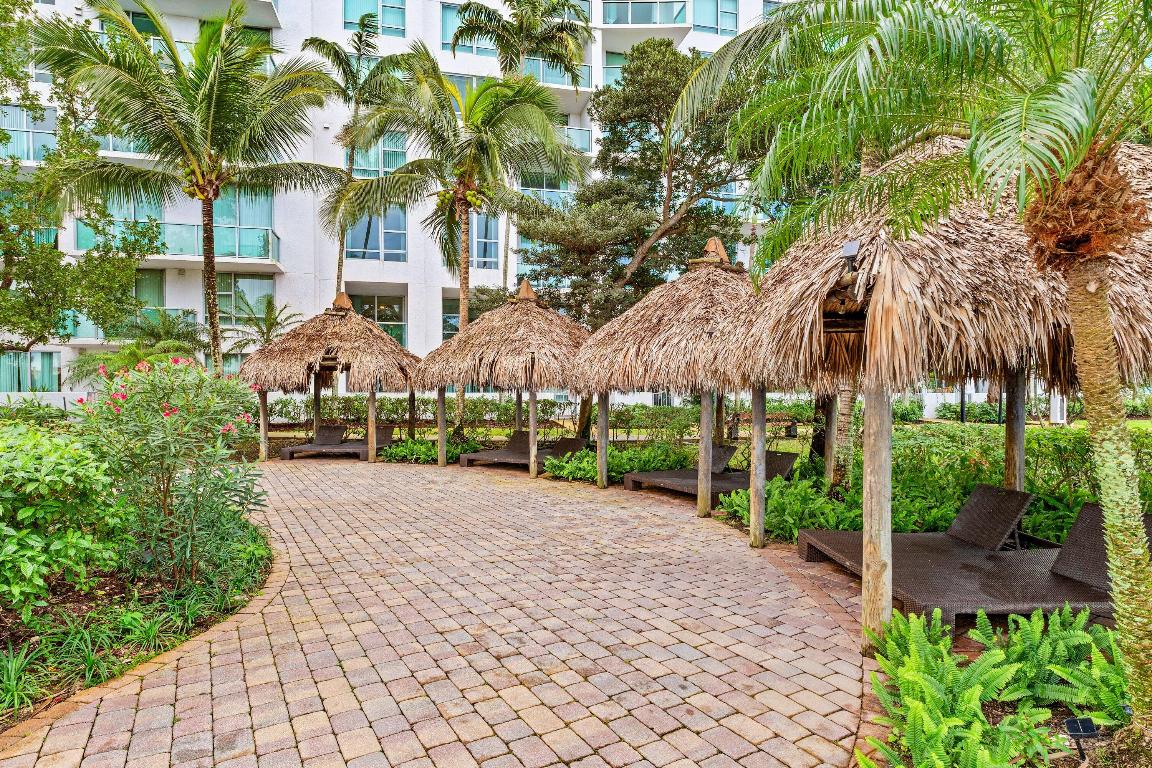 2641 N Flamingo Road 2701n