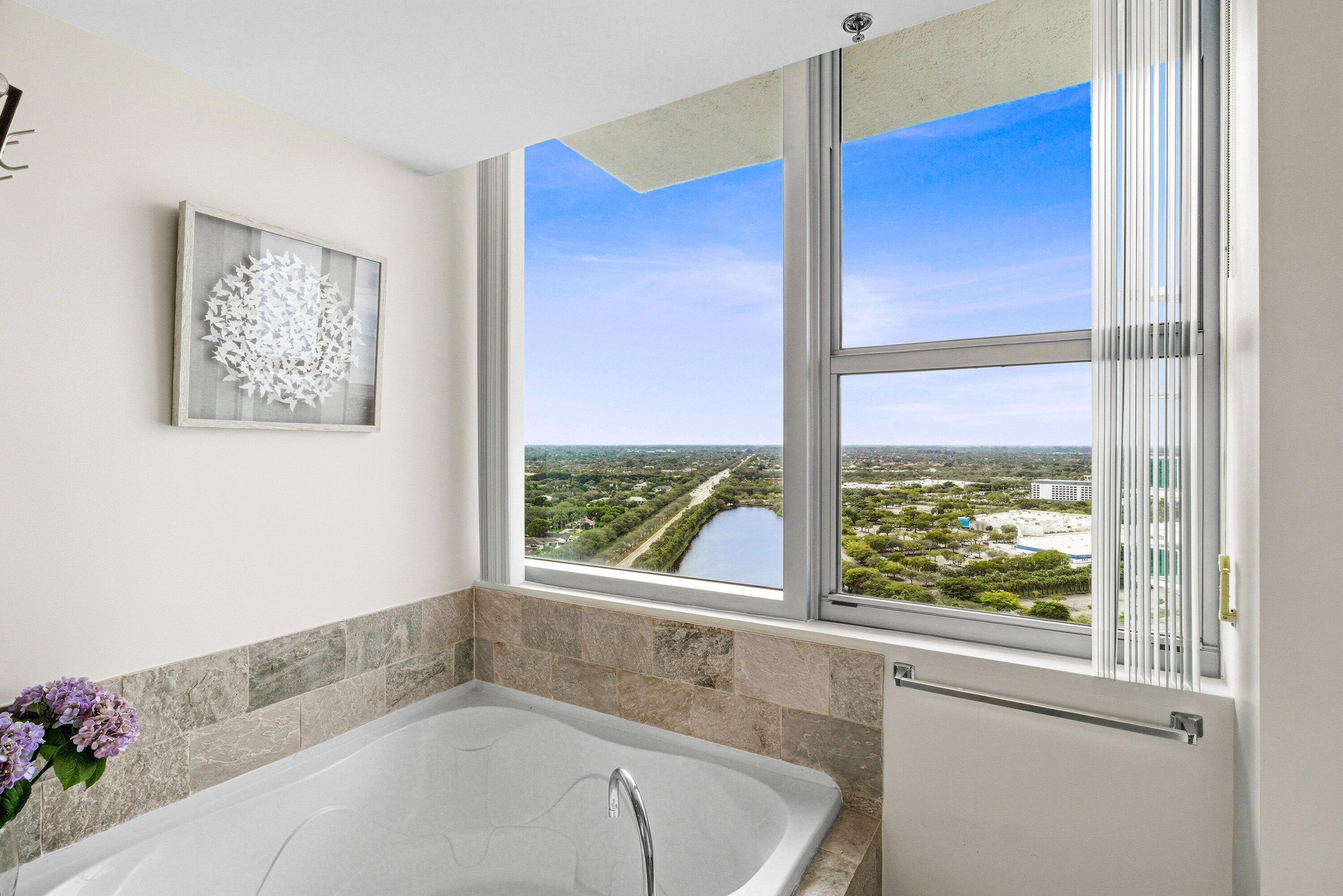 2641 N Flamingo Road 2701n