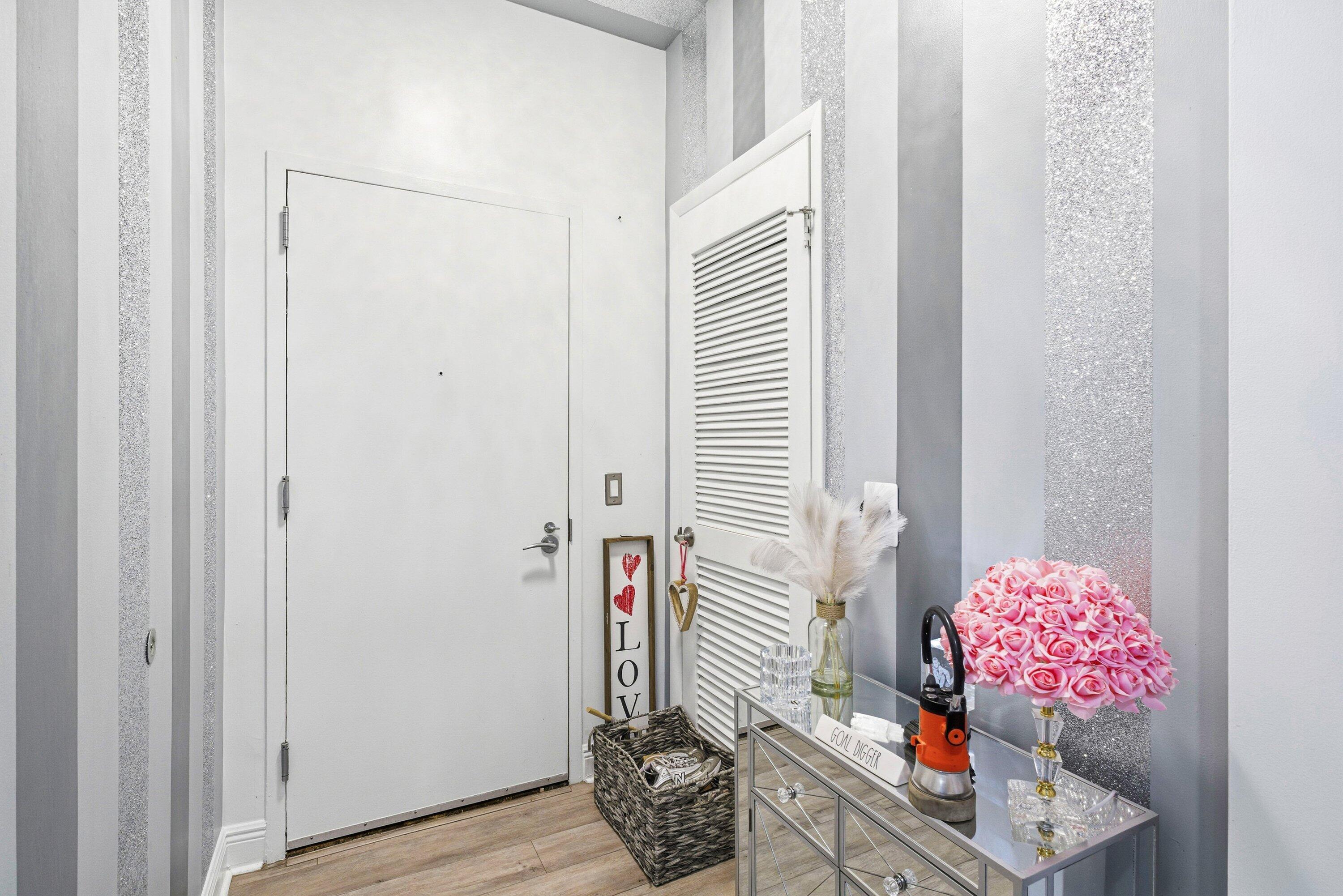 2641 N Flamingo Road 2701n