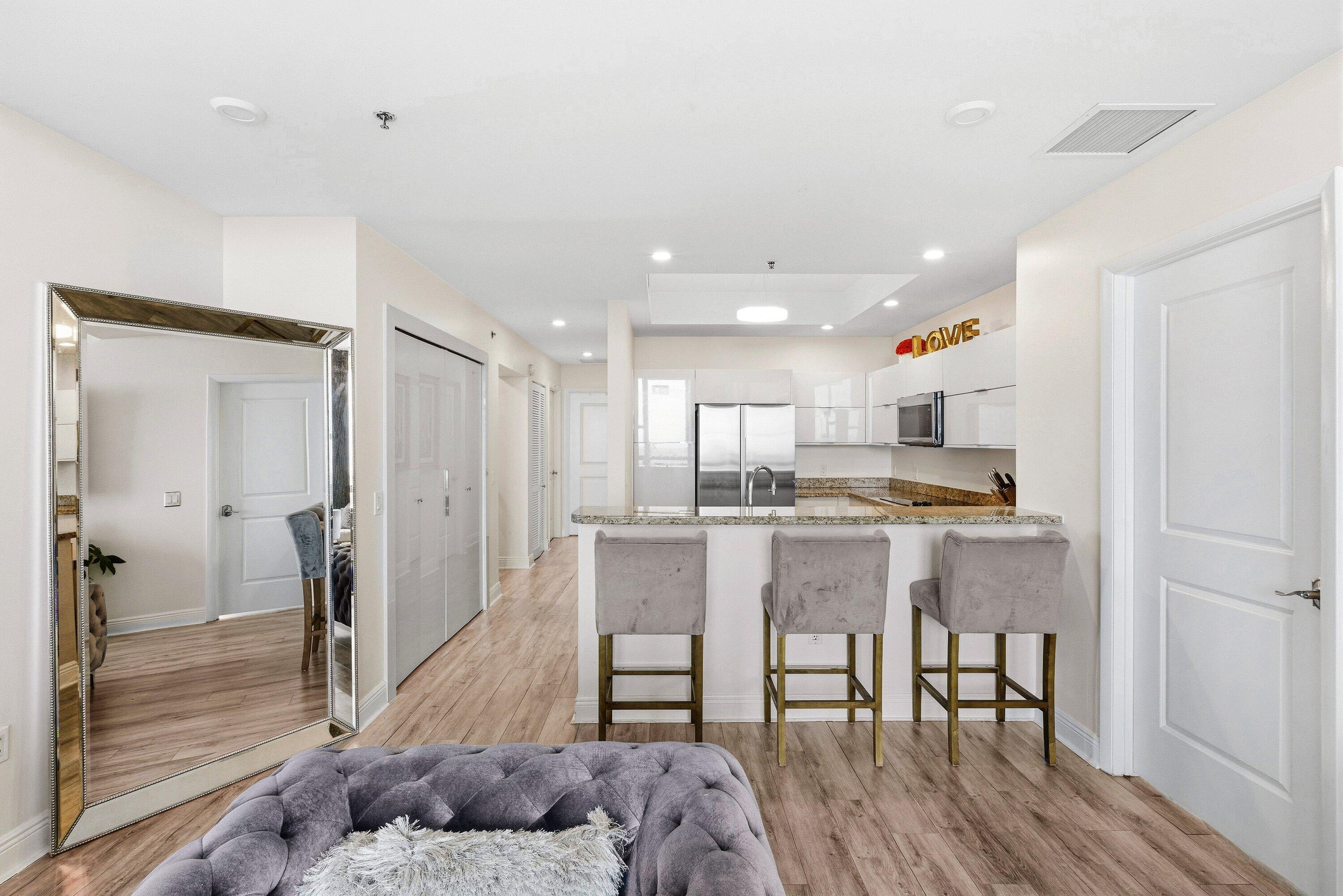 2641 N Flamingo Road 2701n