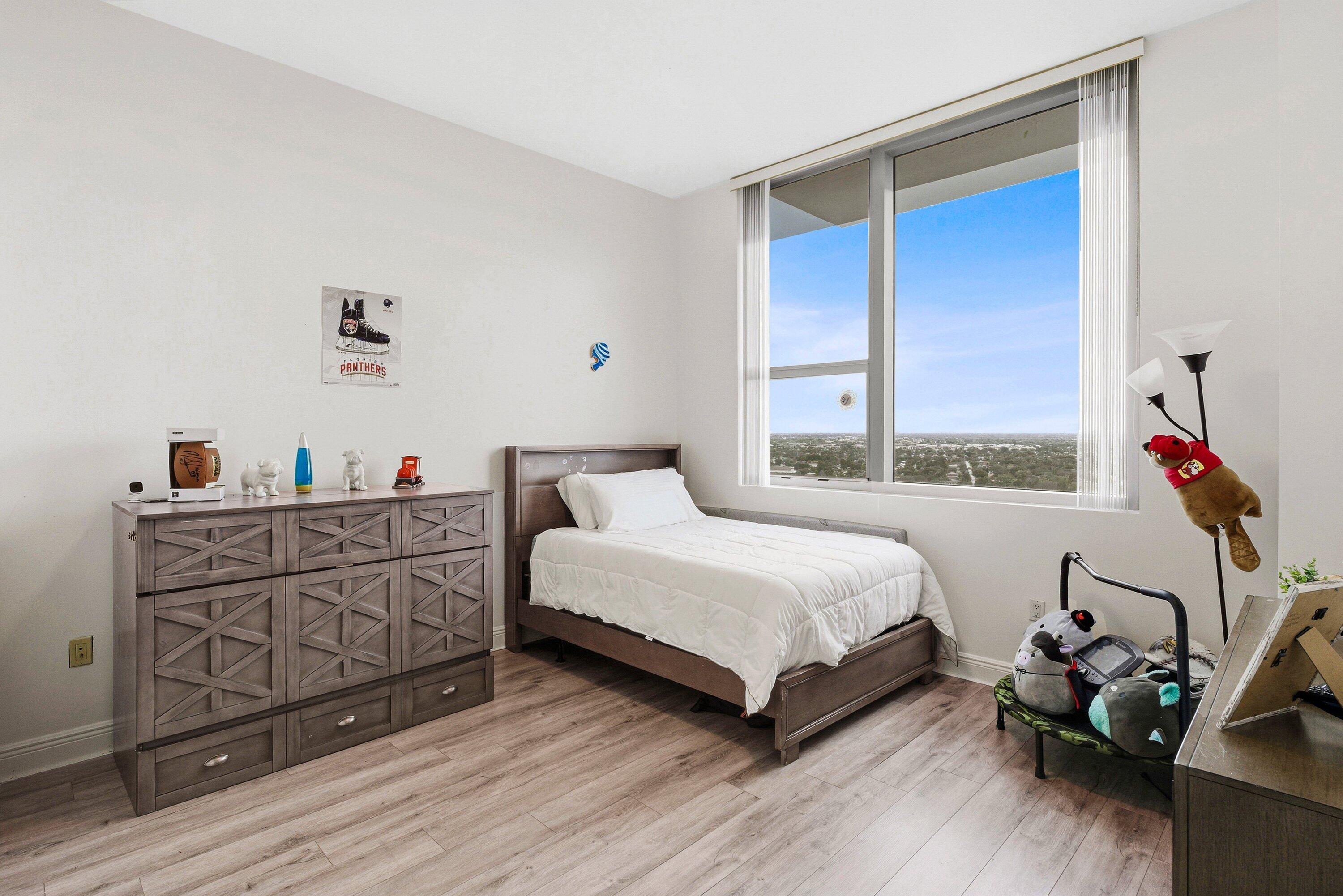 2641 N Flamingo Road 2701n