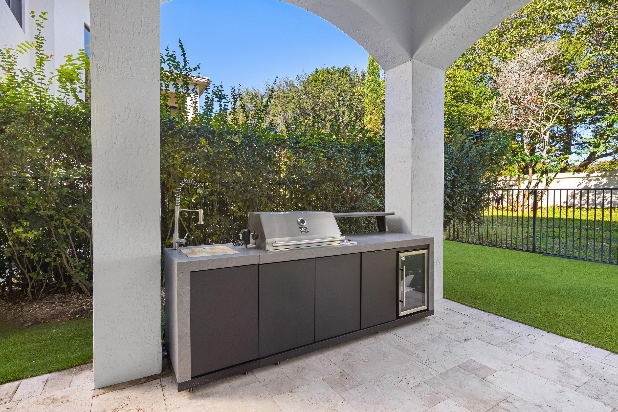 17606 Circle Pond Court