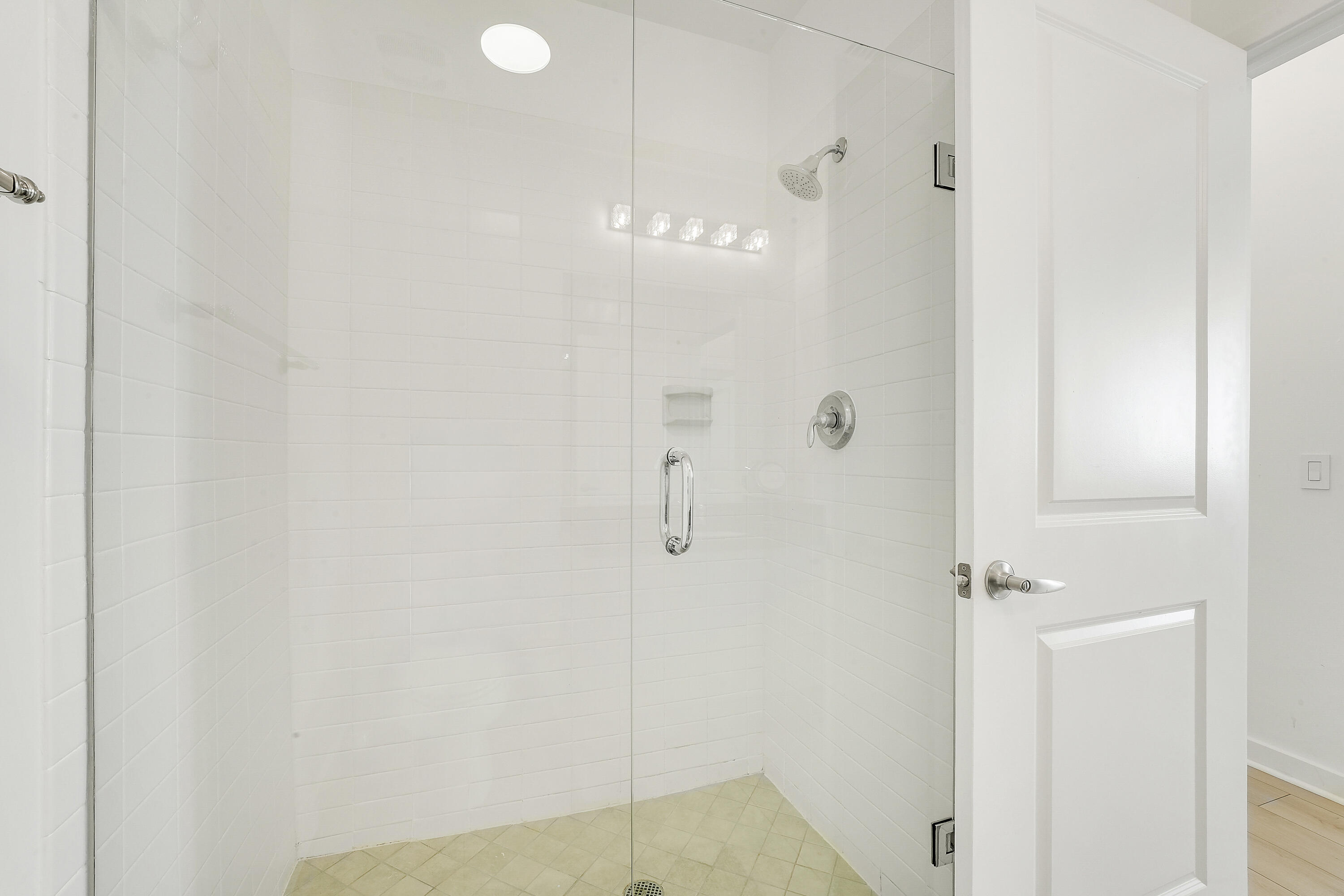 300 S Australian Avenue 1218