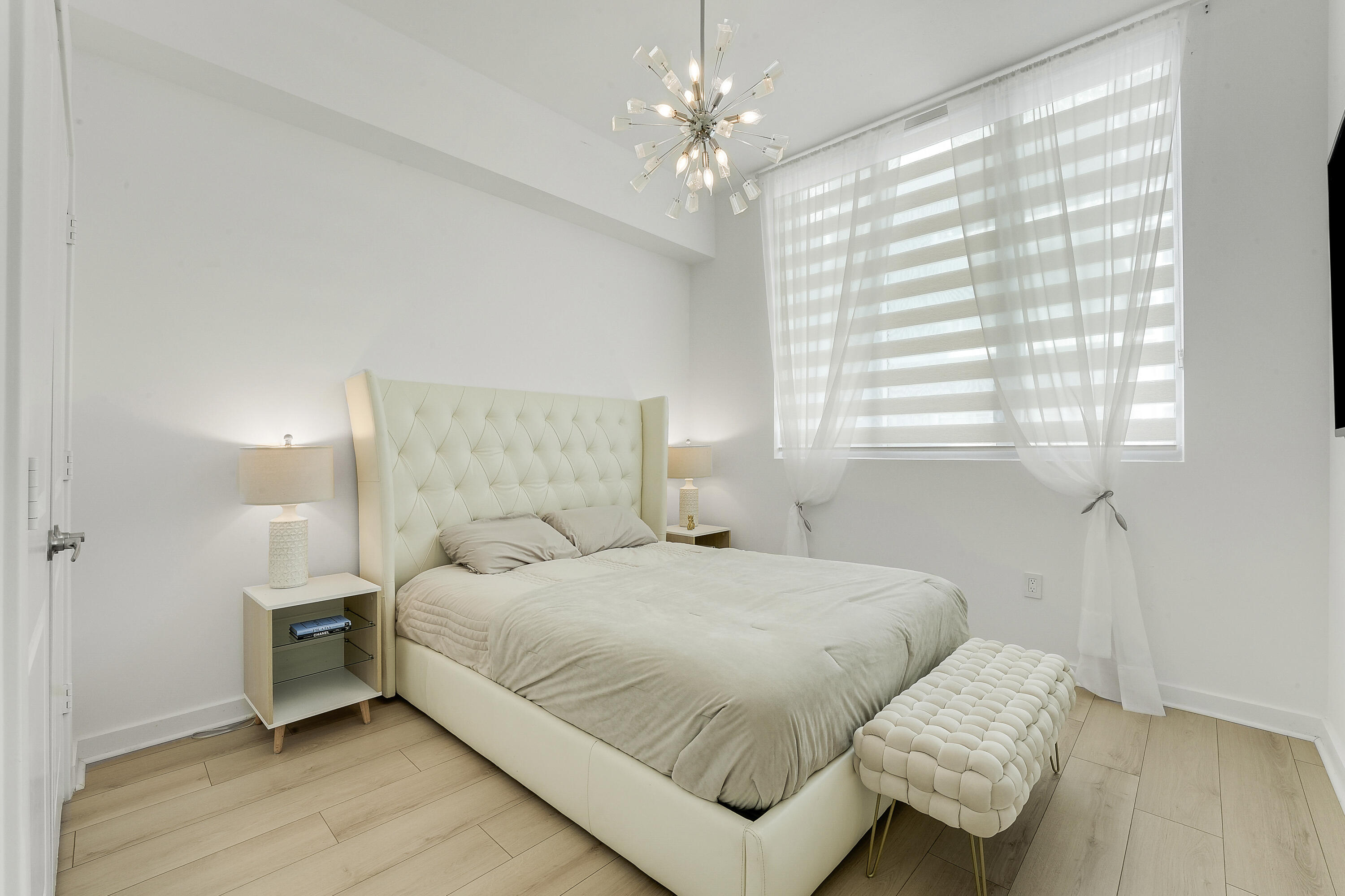 300 S Australian Avenue 1218