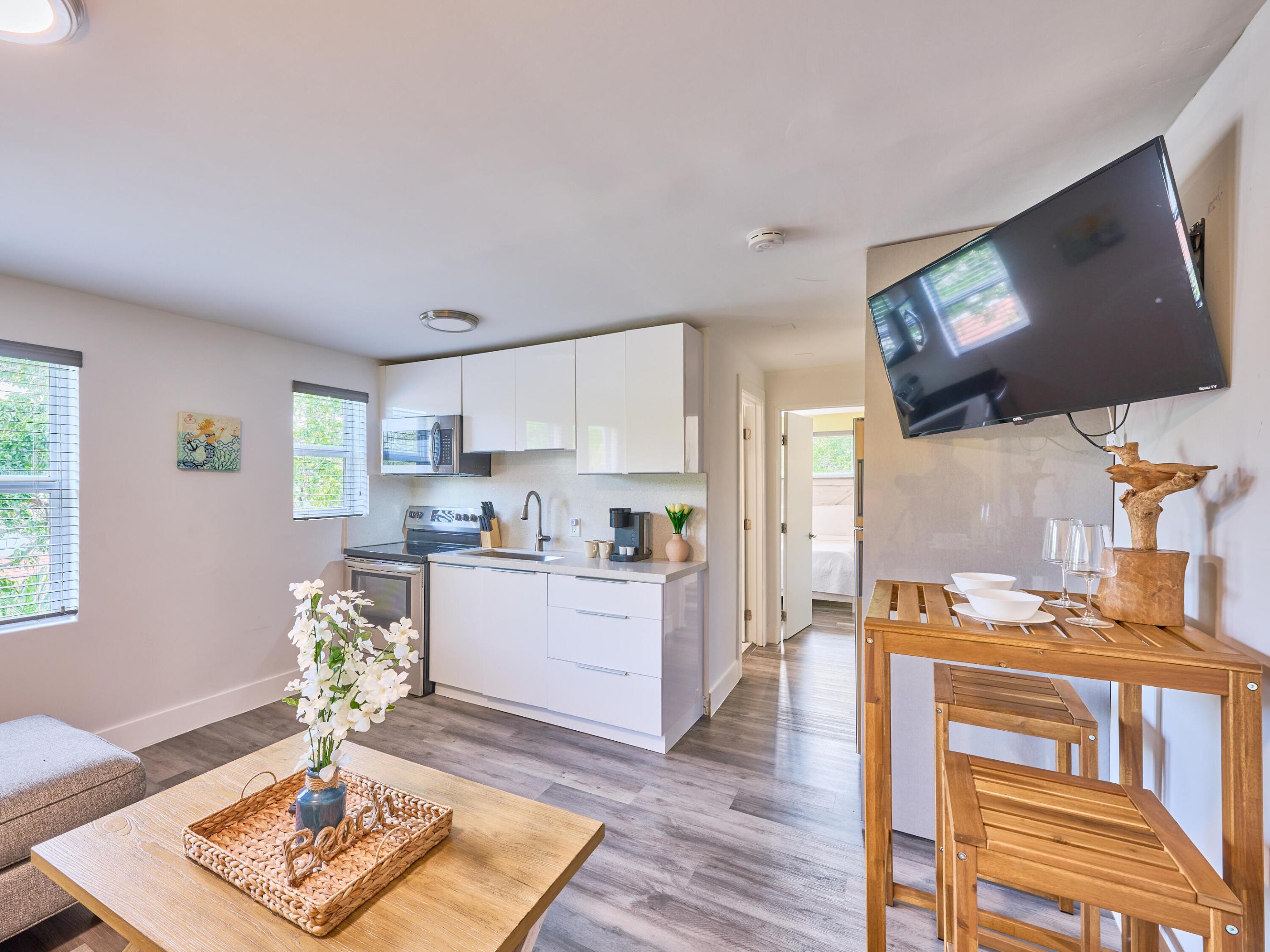 2020 Washington Street 4