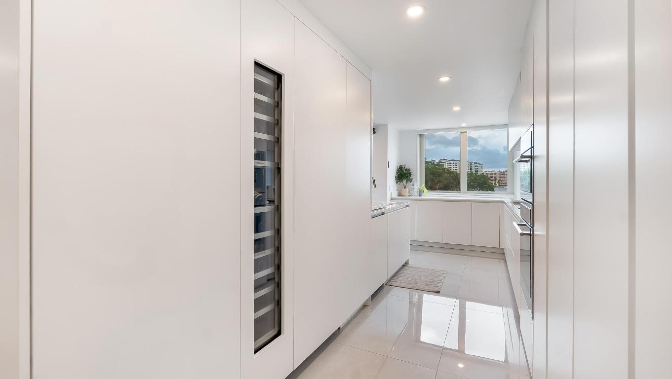 901 E Camino Real 2a