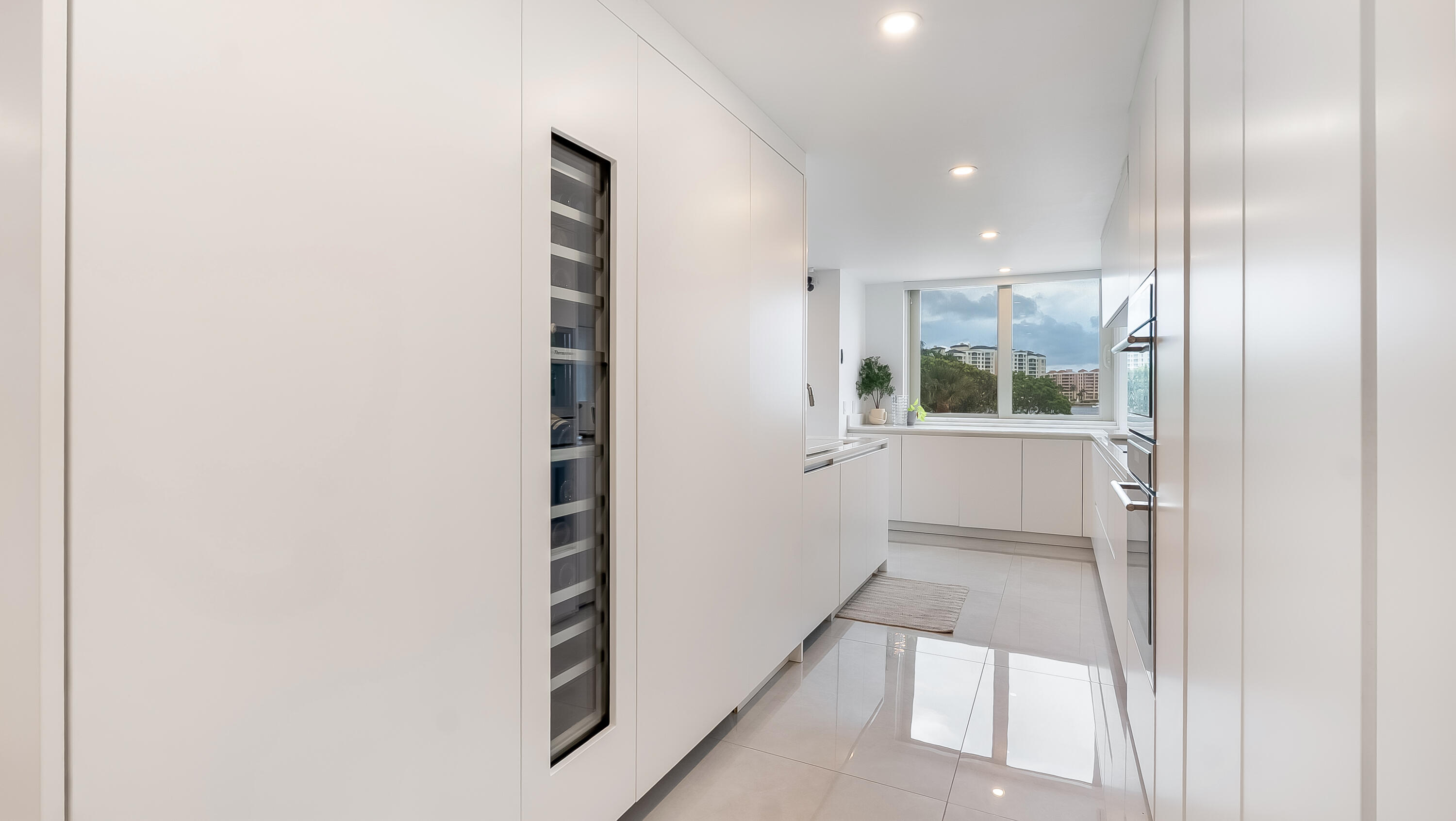 901 E Camino Real 2a