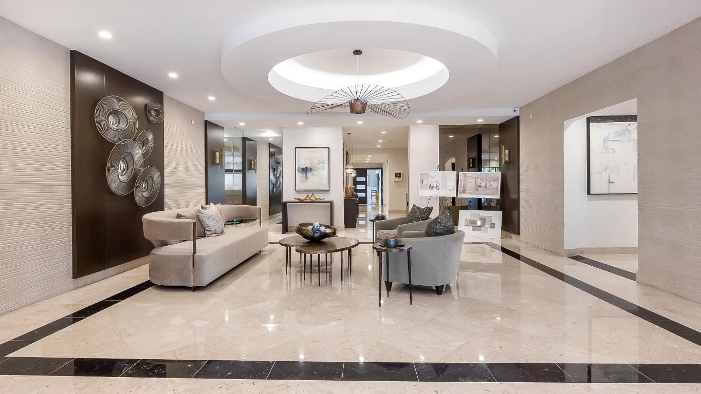 901 E Camino Real 2a