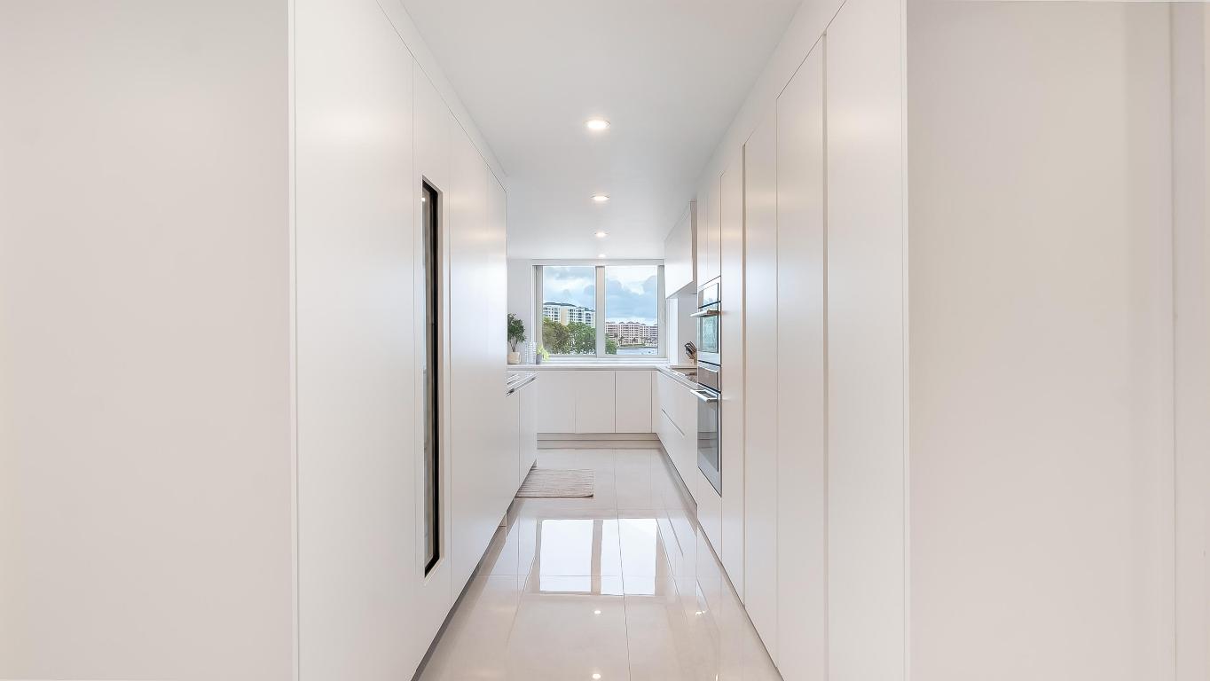 901 E Camino Real 2a