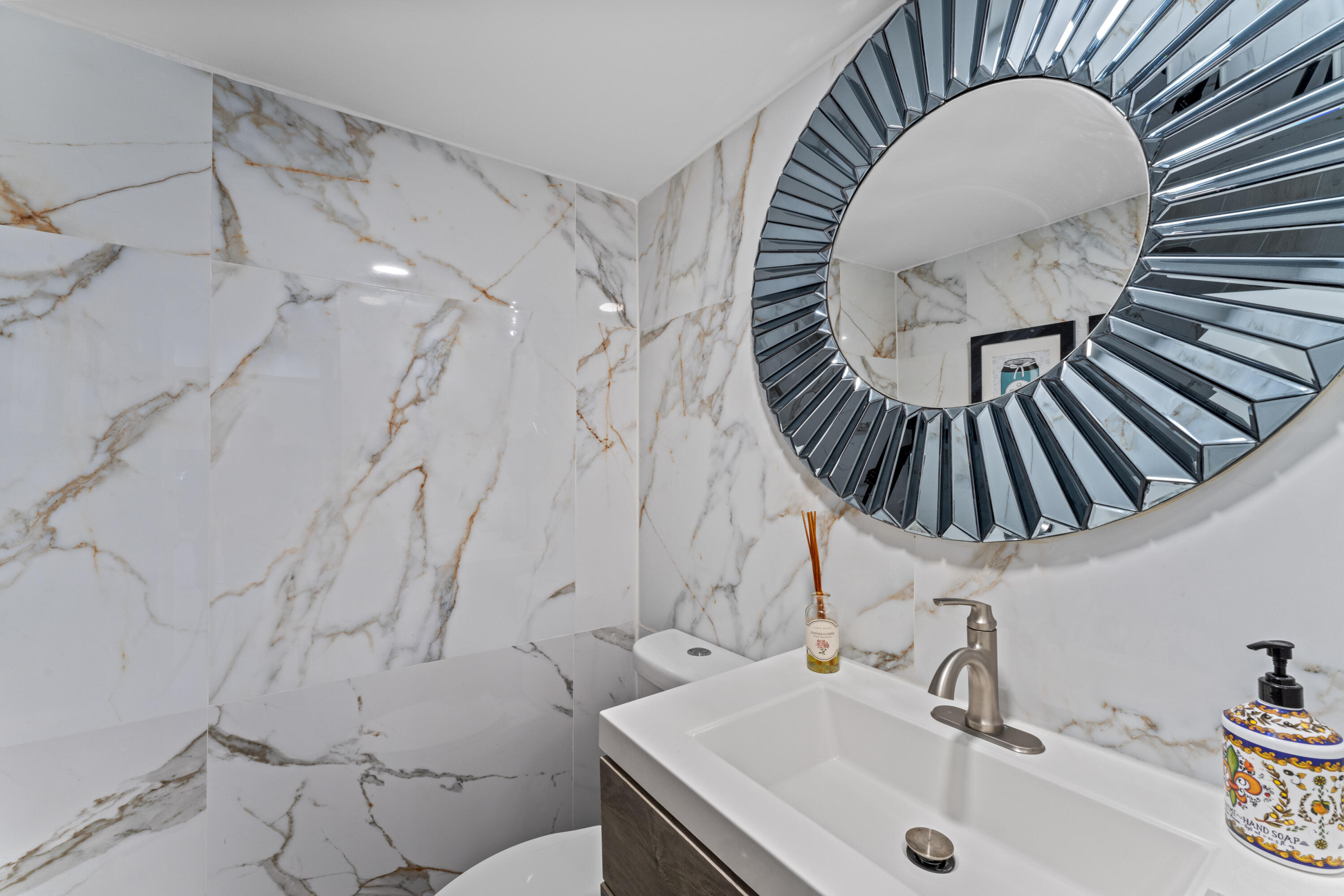 20379 W Country Club Drive 937