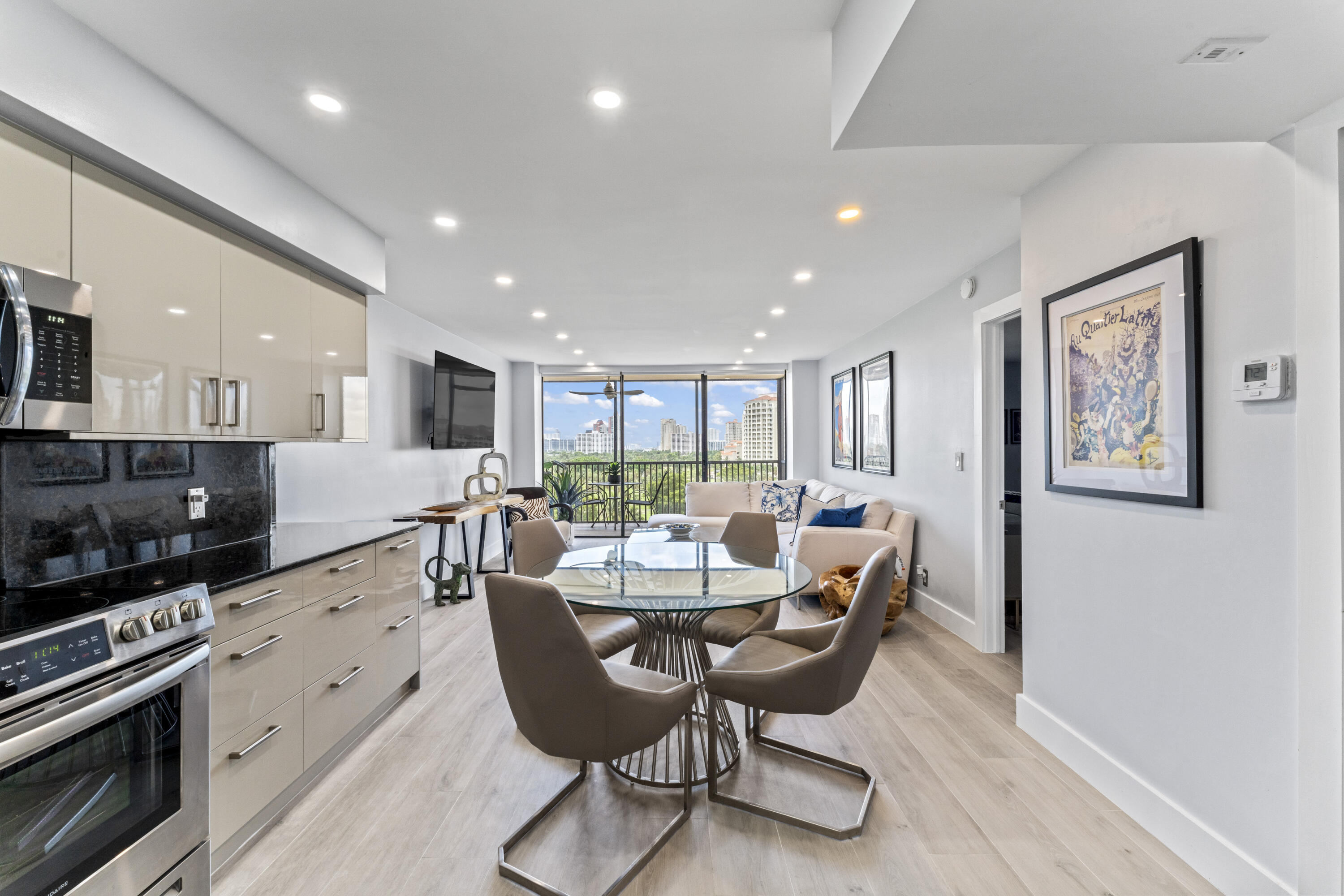 20379 W Country Club Drive 937