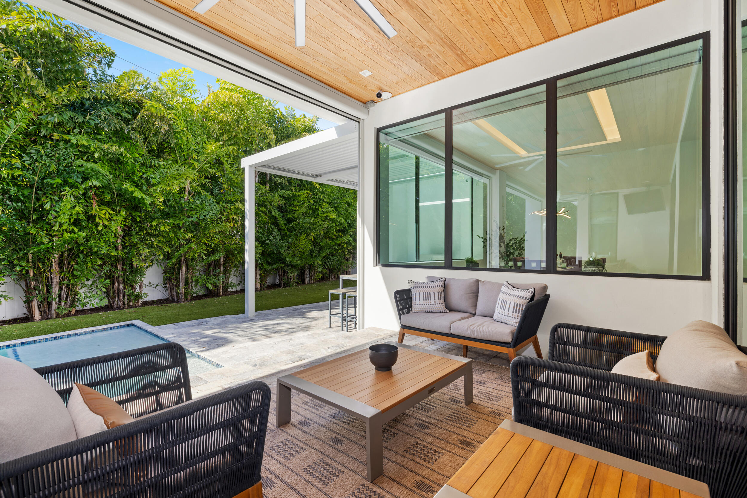 10 Coconut Road