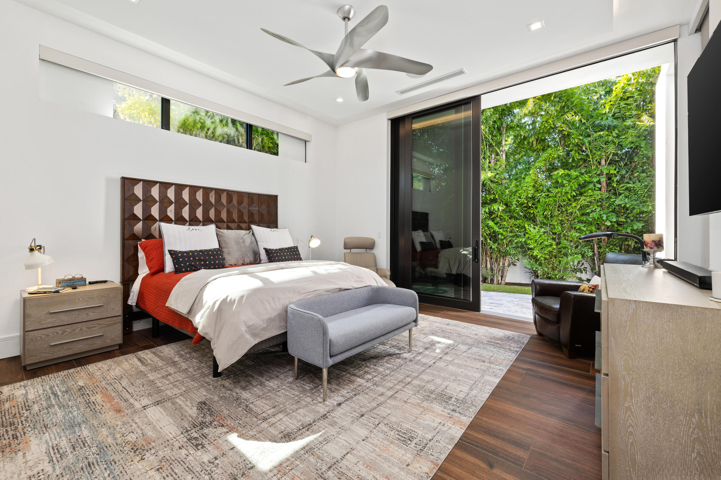 10 Coconut Road