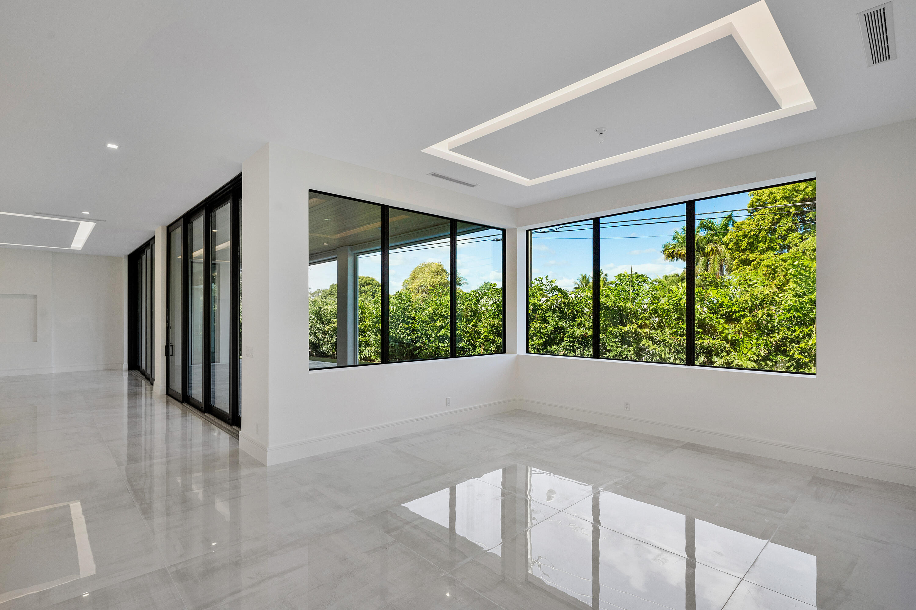 10 Coconut Road