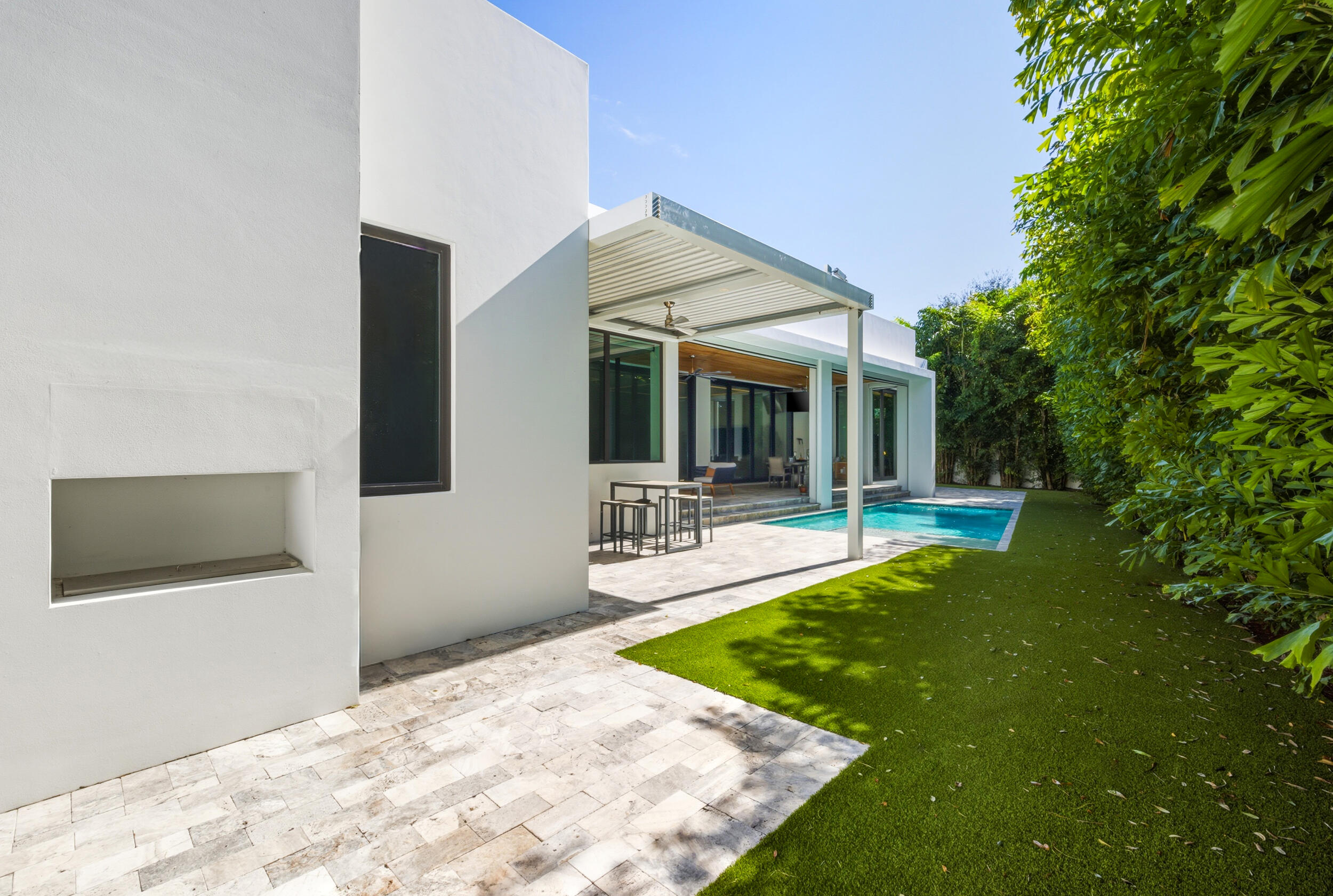 10 Coconut Road