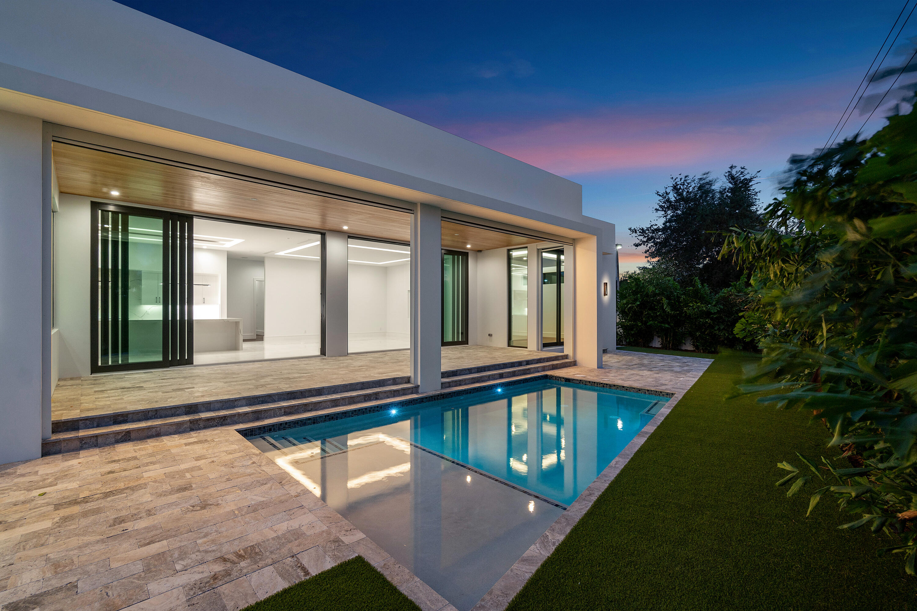 10 Coconut Road