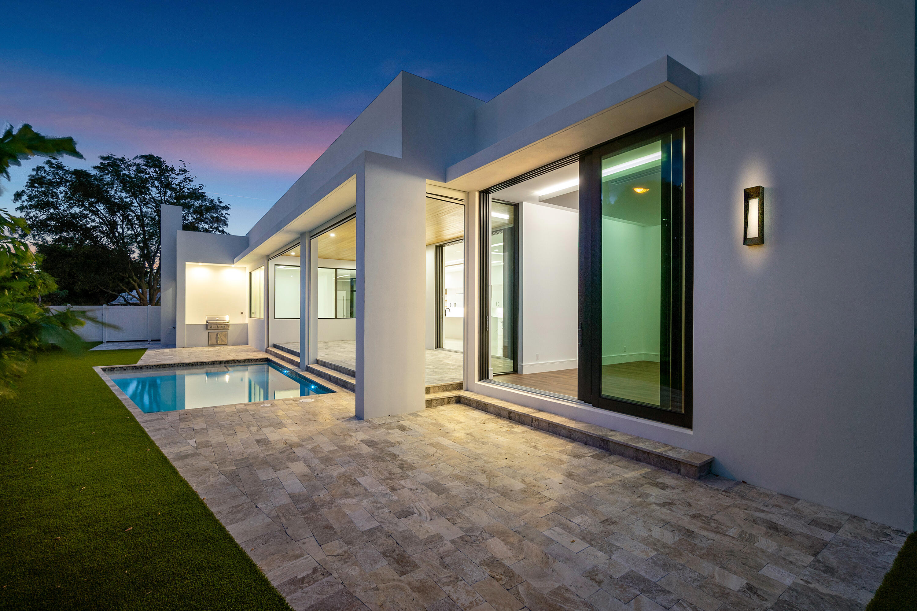 10 Coconut Road