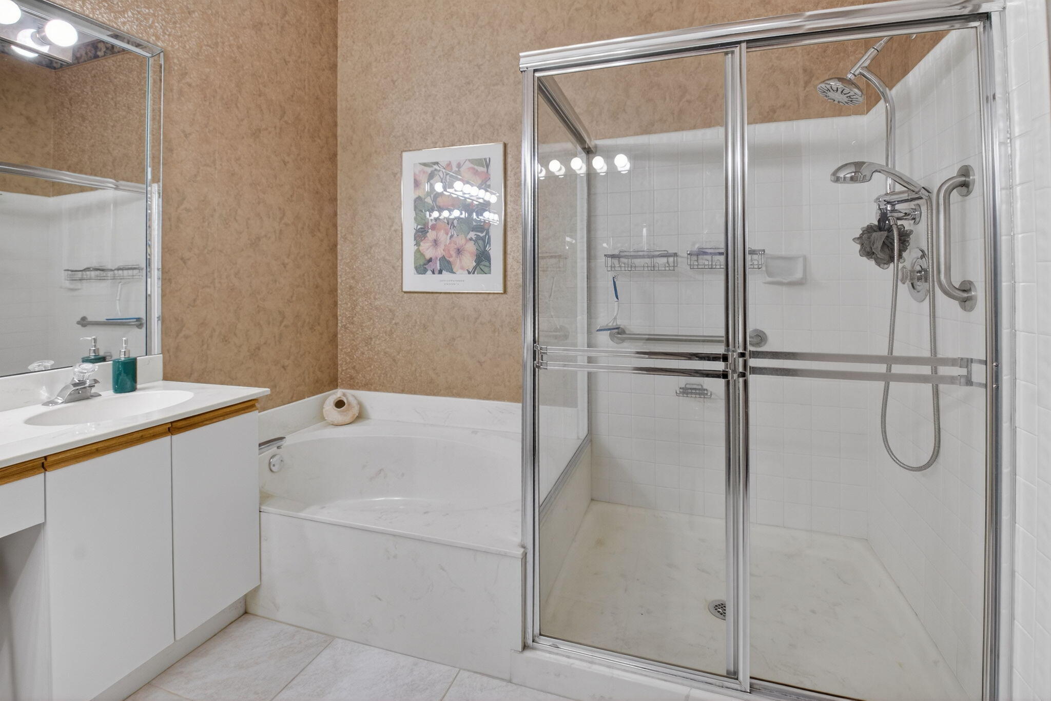 5195 Europa Drive L
