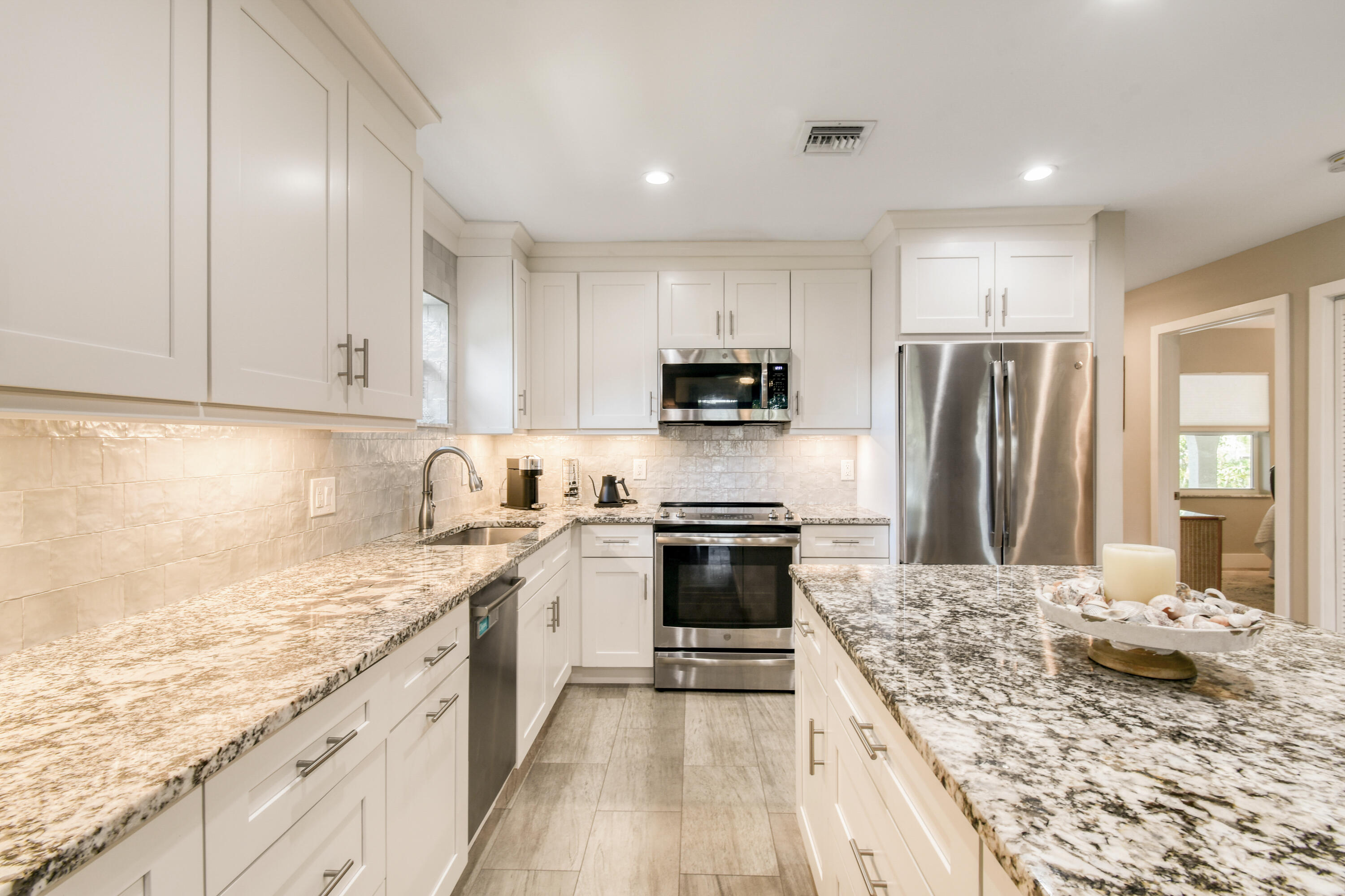 717 S Us Highway 1 508