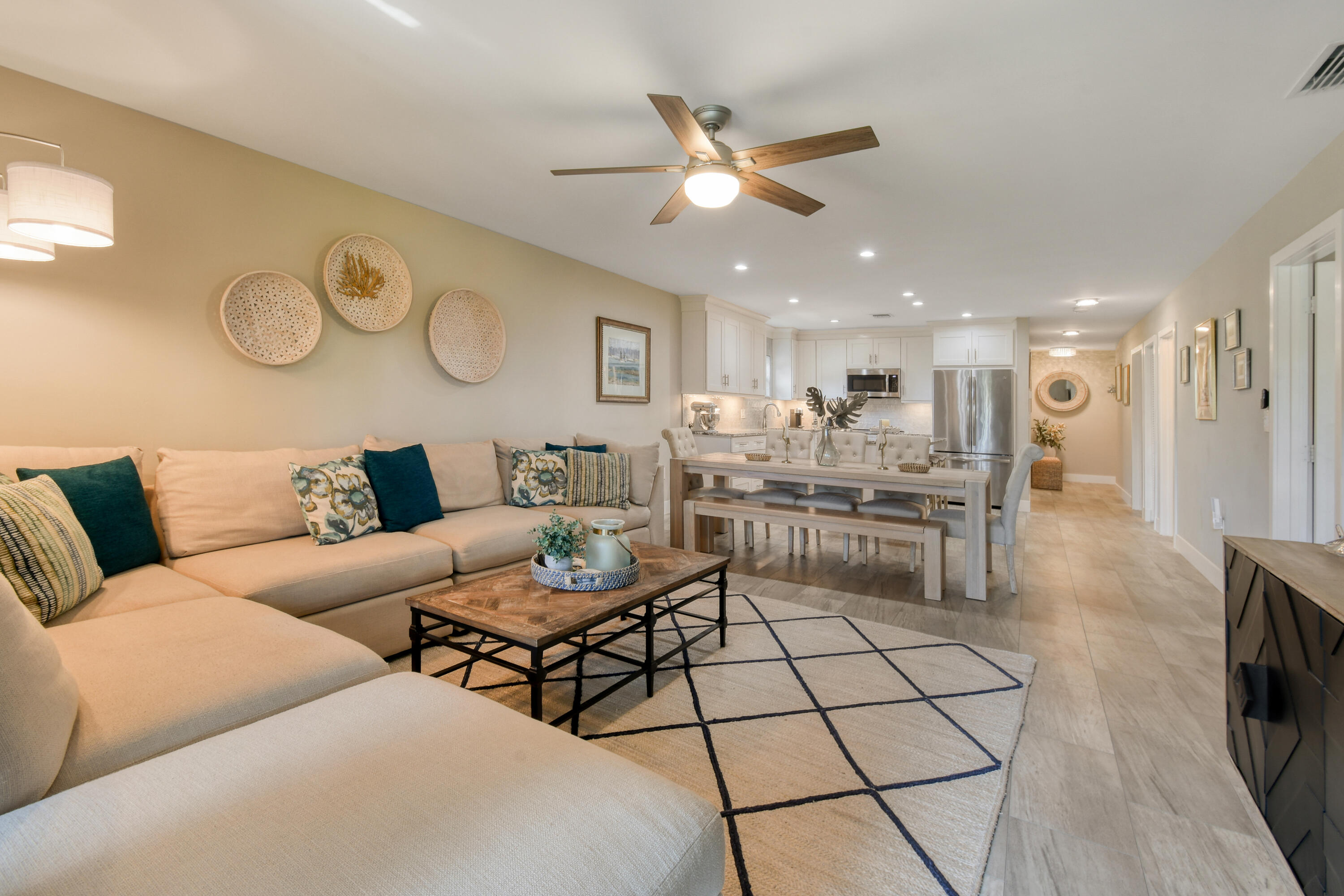 717 S Us Highway 1 508