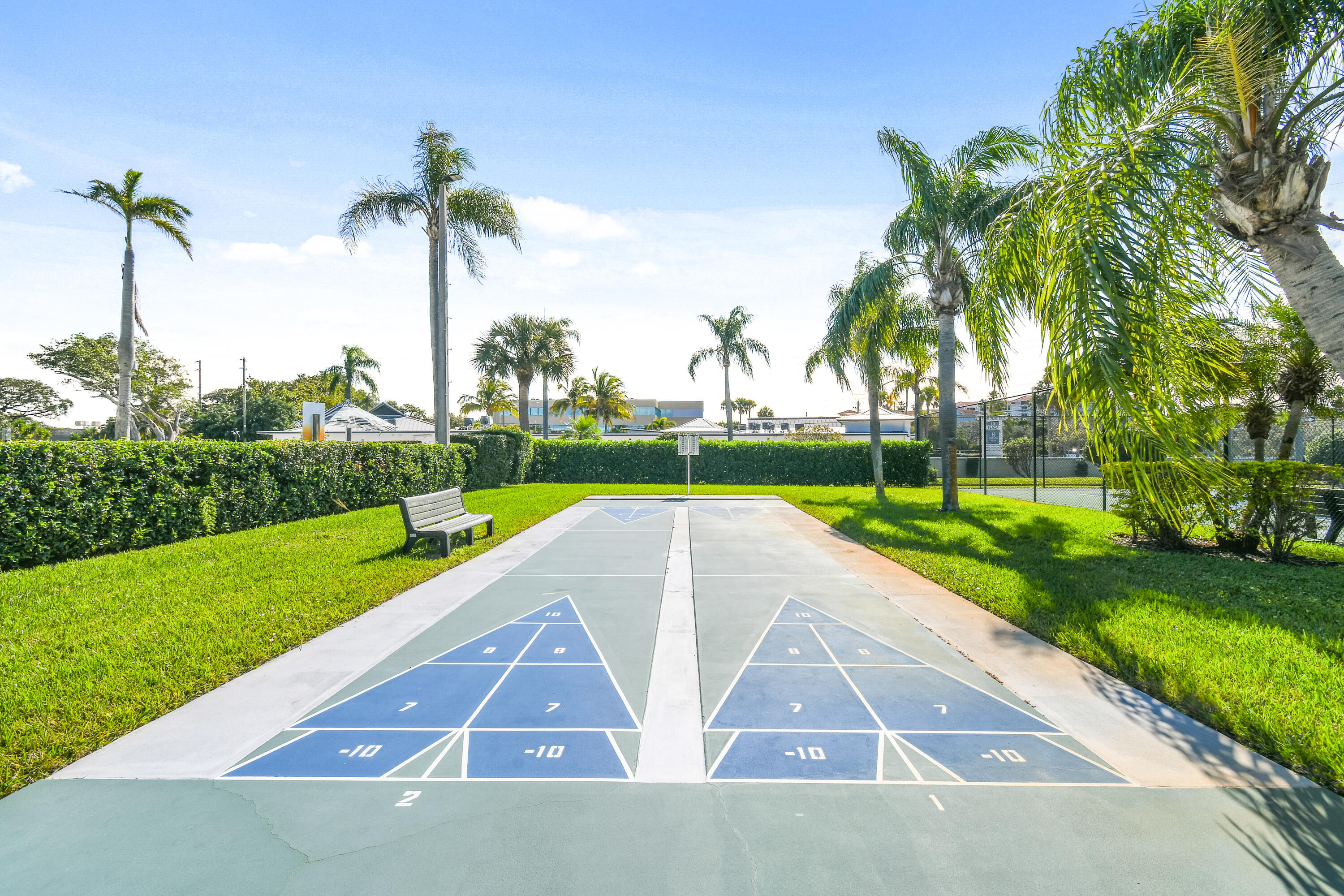 717 S Us Highway 1 508