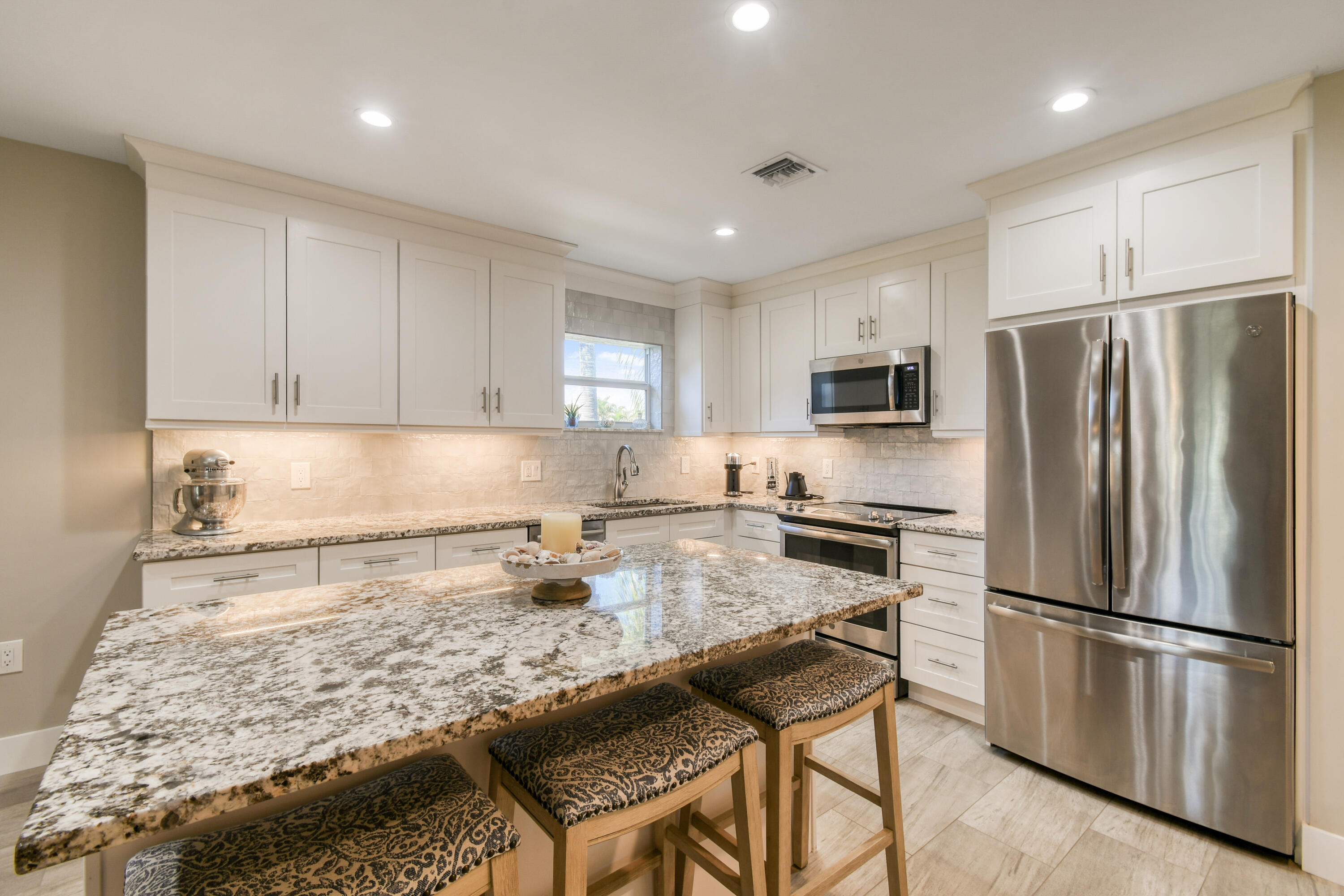 717 S Us Highway 1 508