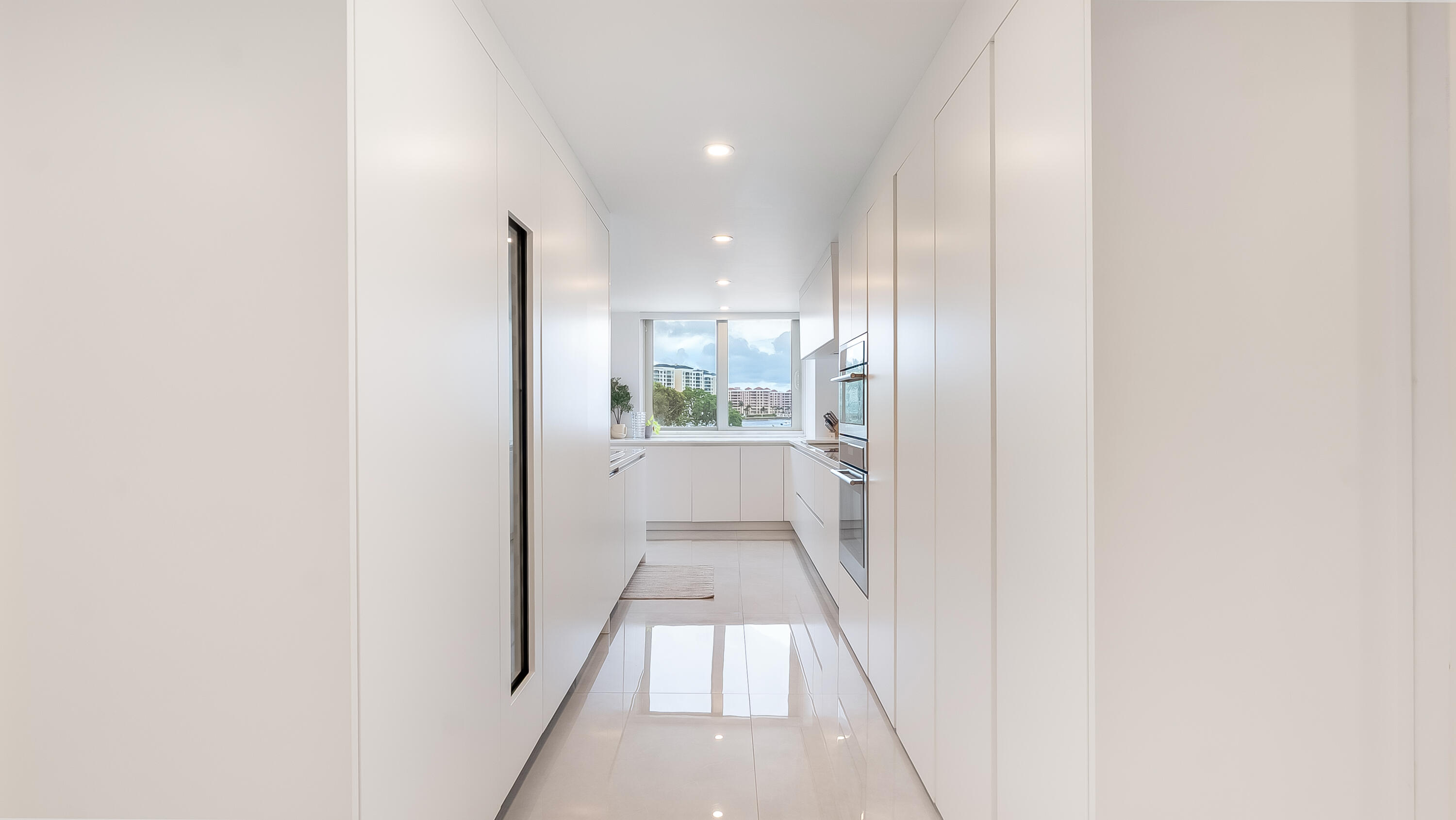 901 E Camino Real 2a