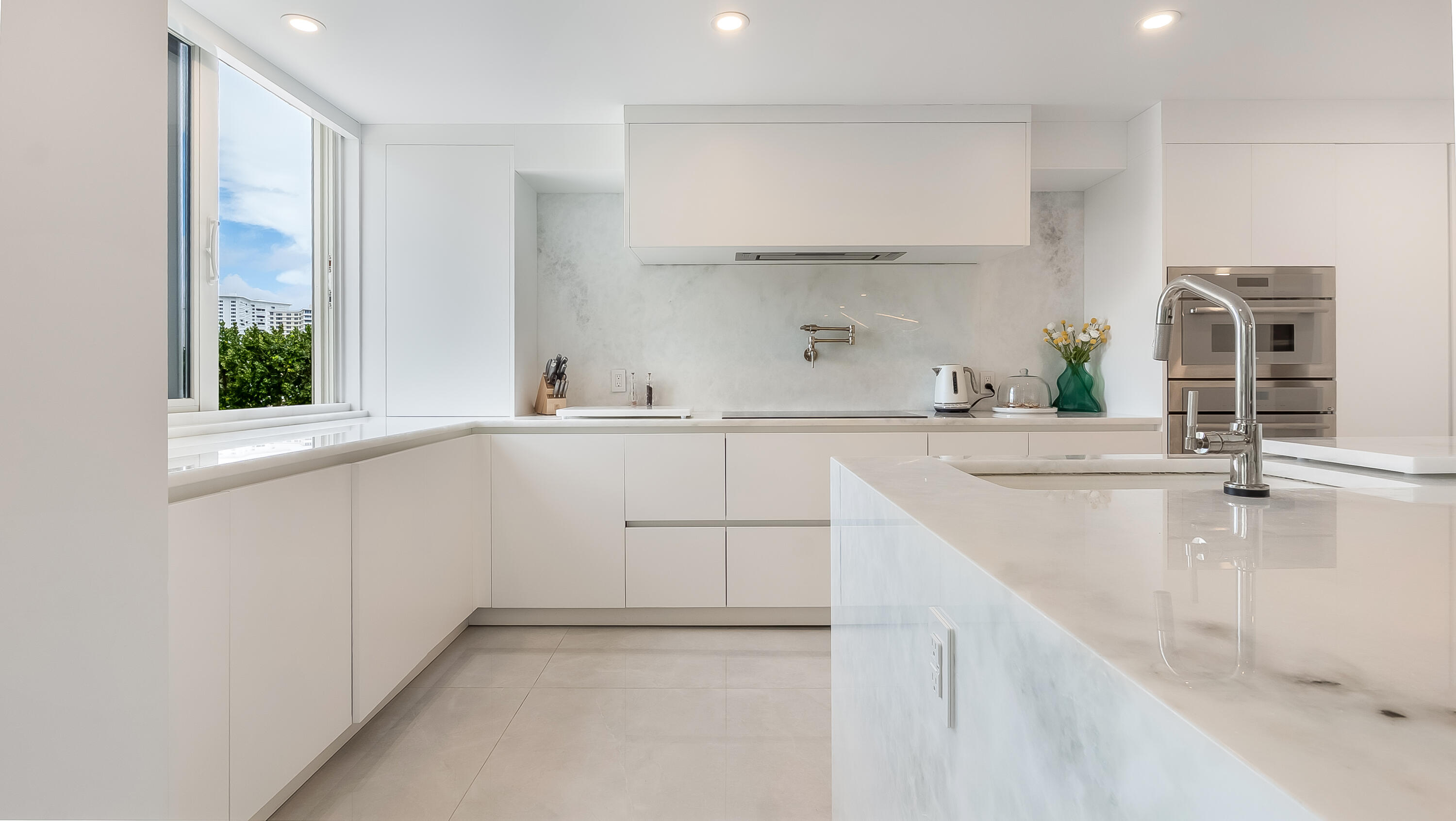 901 E Camino Real 2a