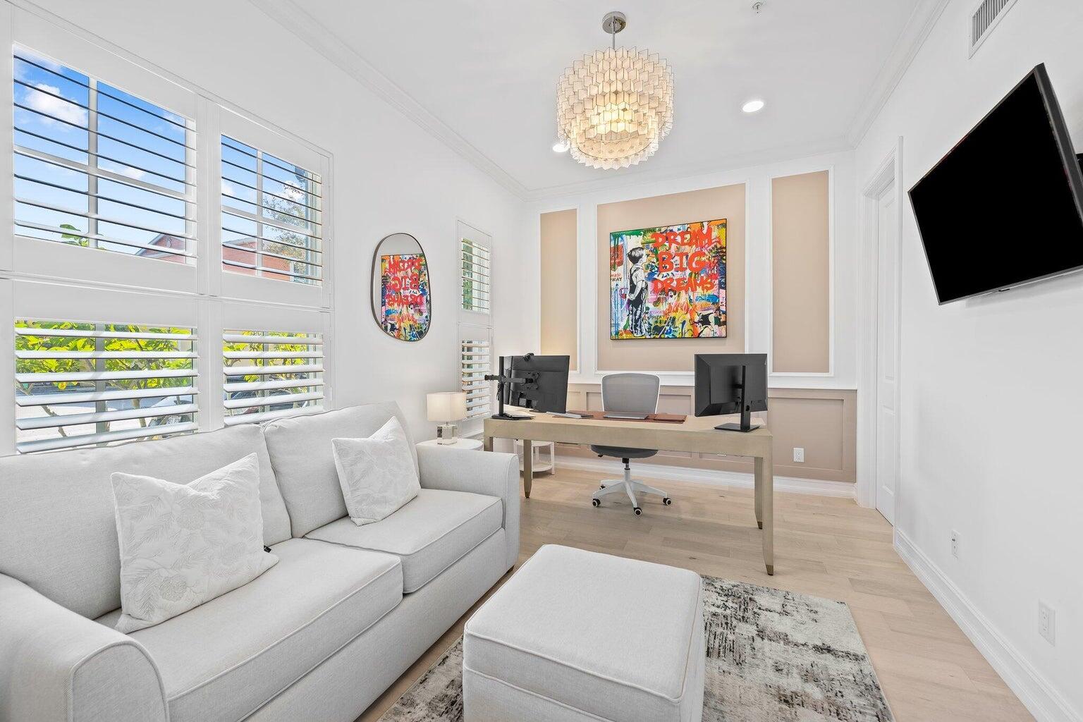 373 E Cannery Row Circle