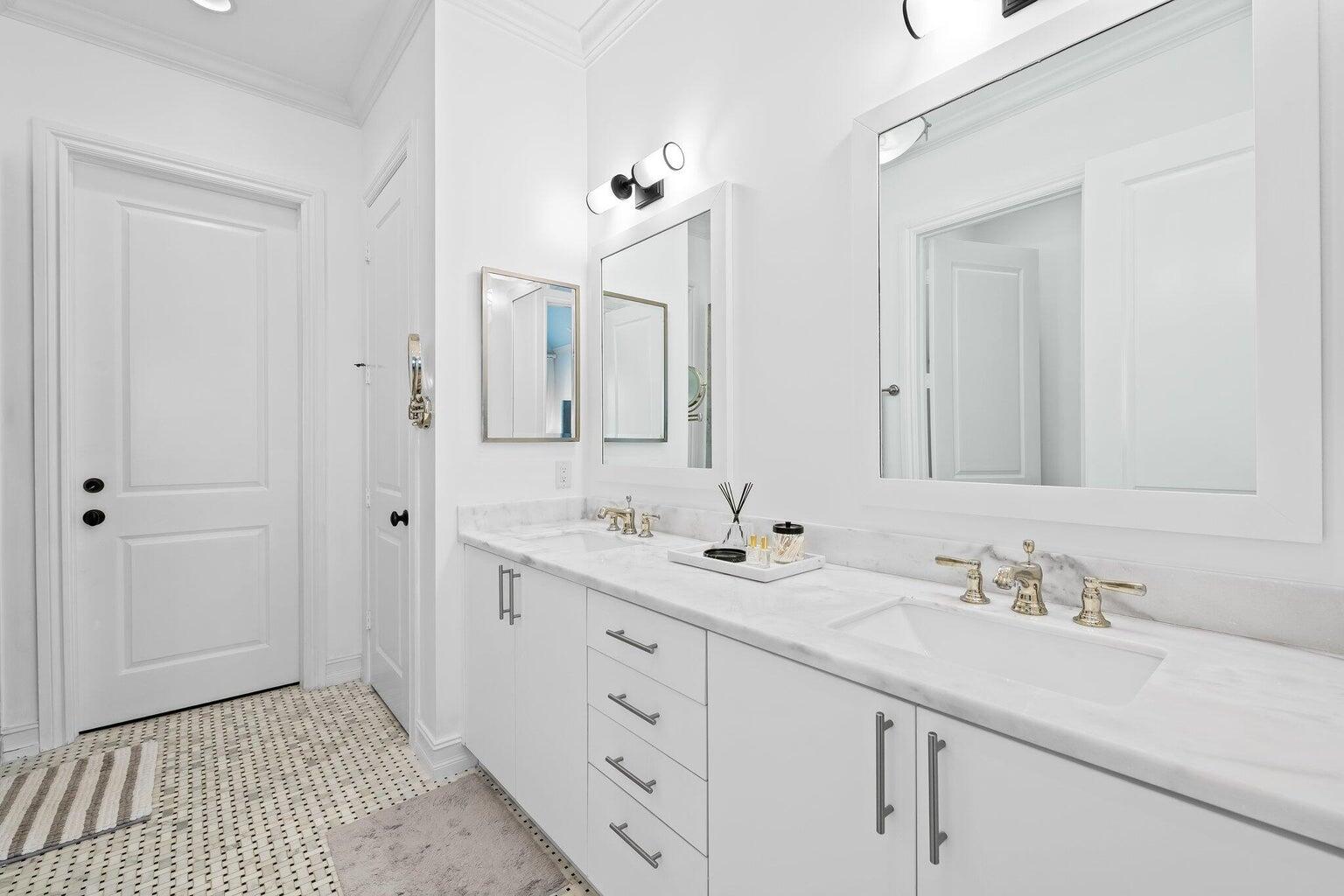 373 E Cannery Row Circle